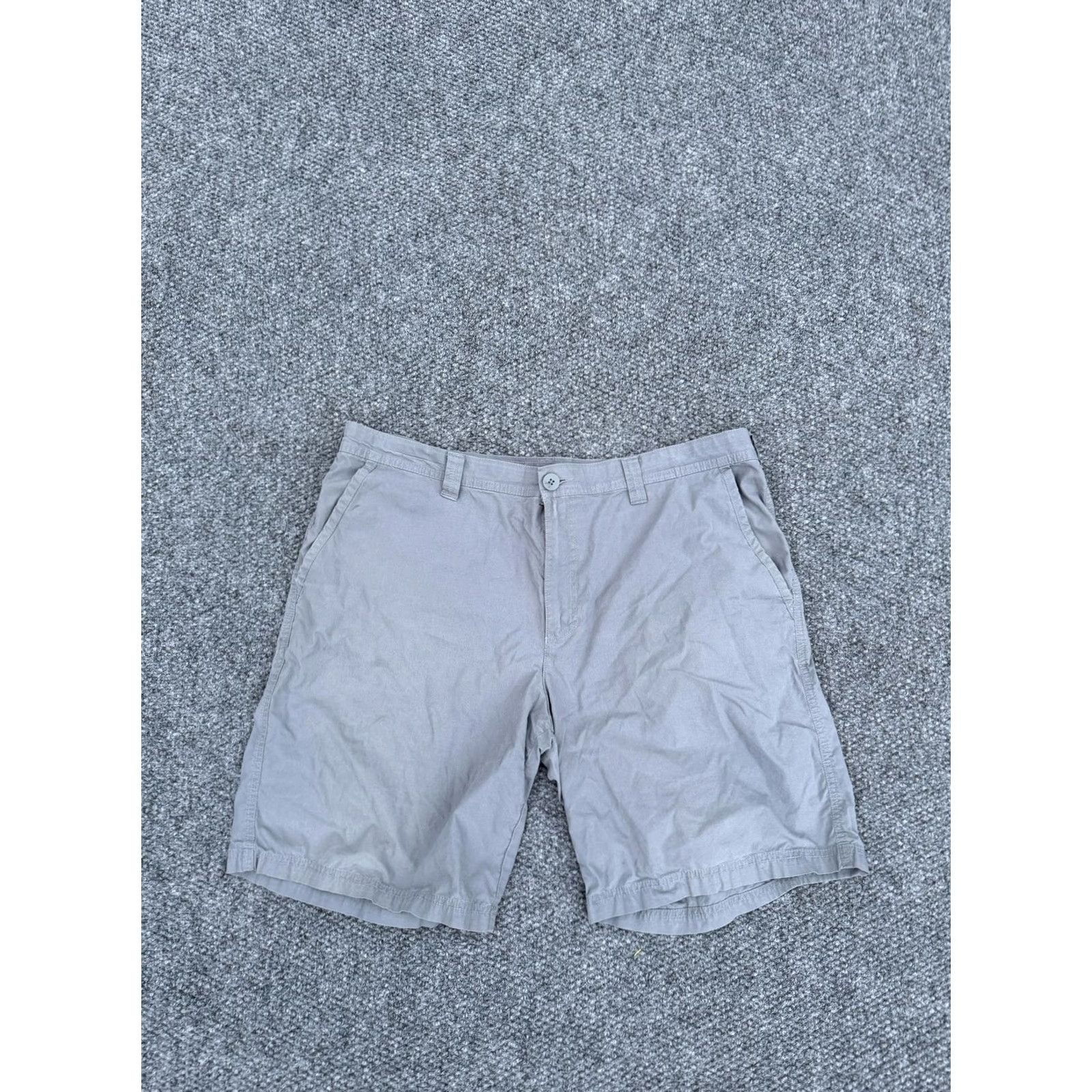 Vintage Columbia Shorts Mens 38 Gray Chino Canvas Cotton Casual Zip Fly Pockets Summer Size US 38 / EU 54 - 2 Thumbnail