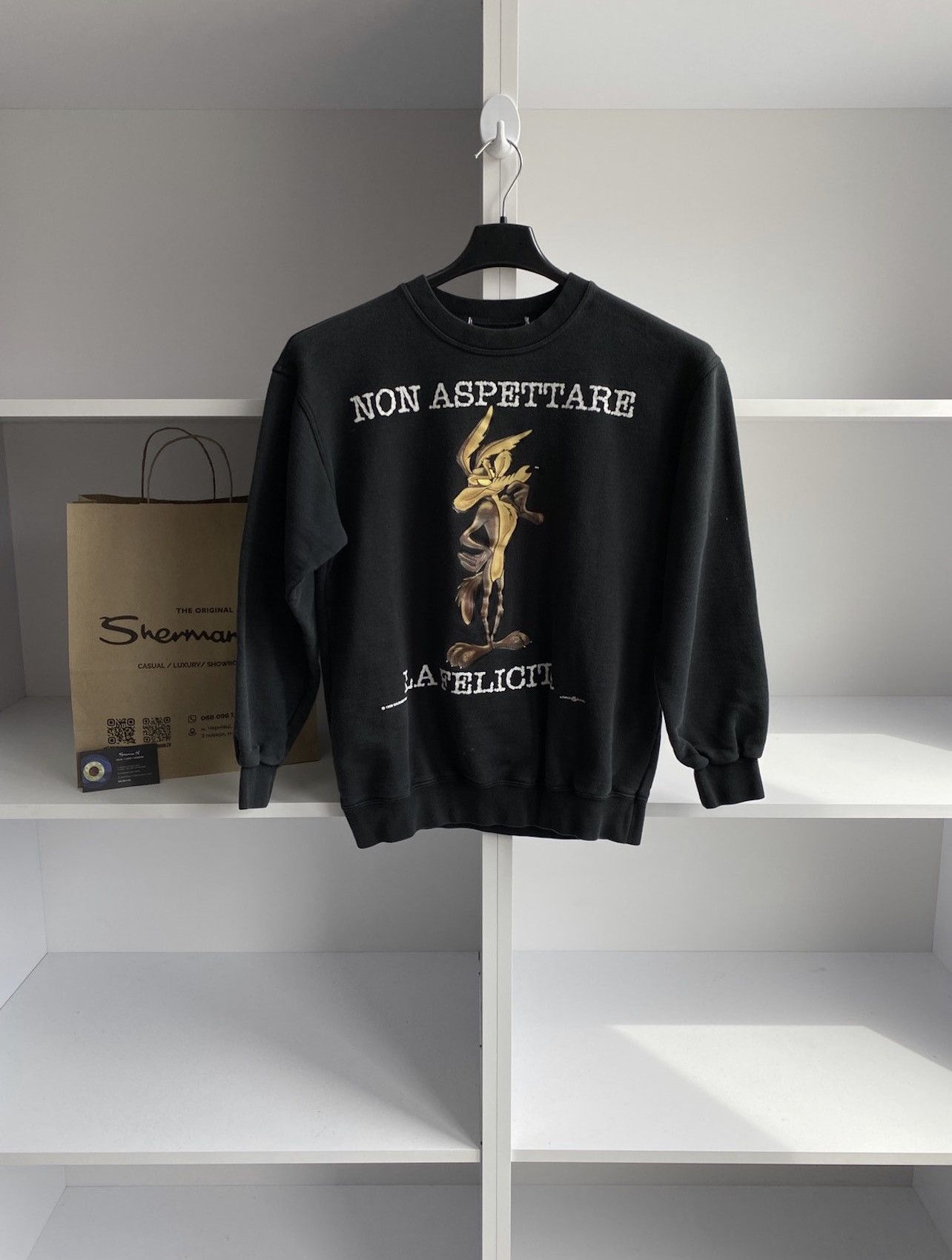 Vintage Warner Bros 1998 sweatshirt