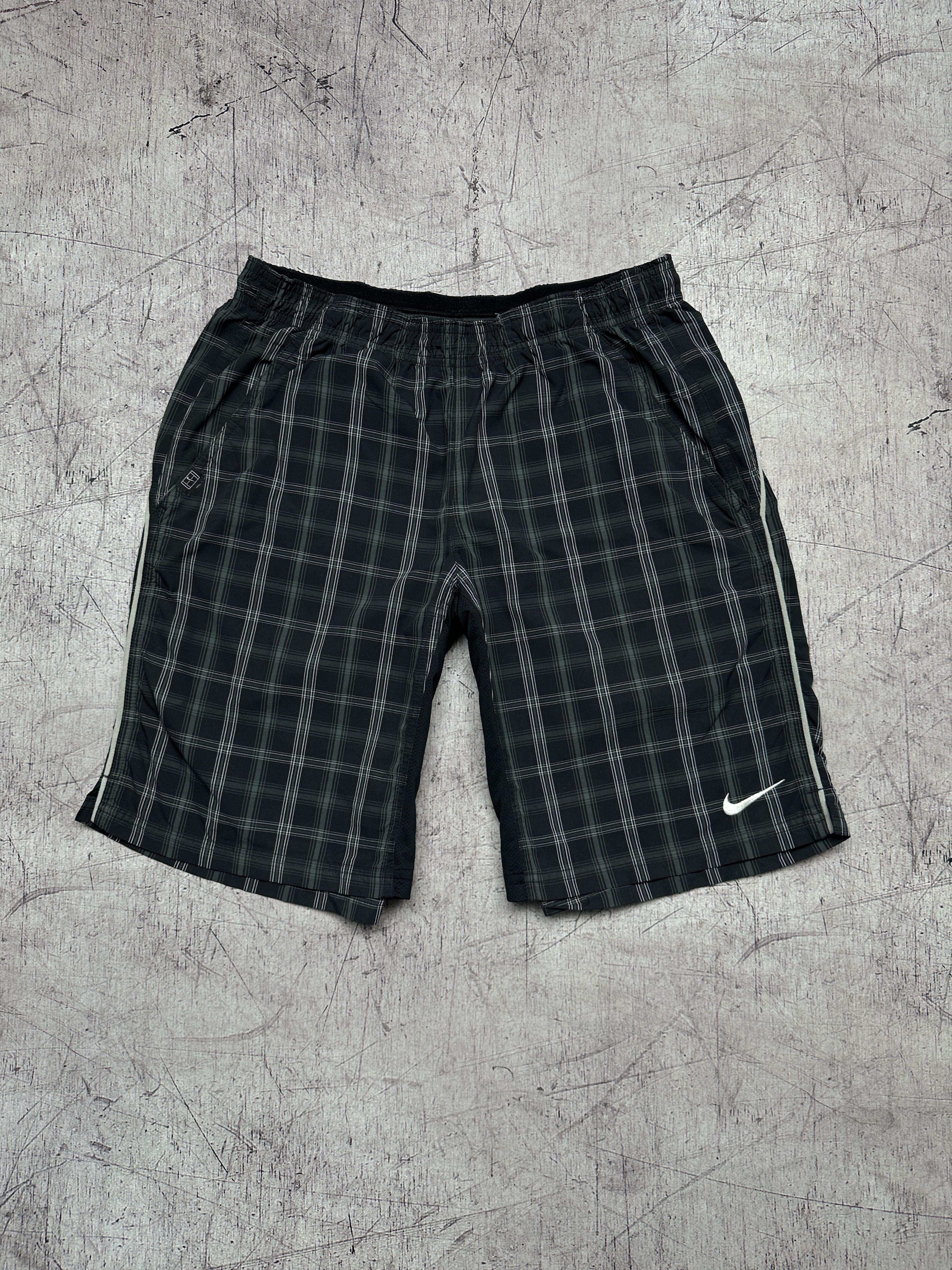 Nike Nike Mens Nylon Shorts Size US 30 / EU 46 - 1 Thumbnail