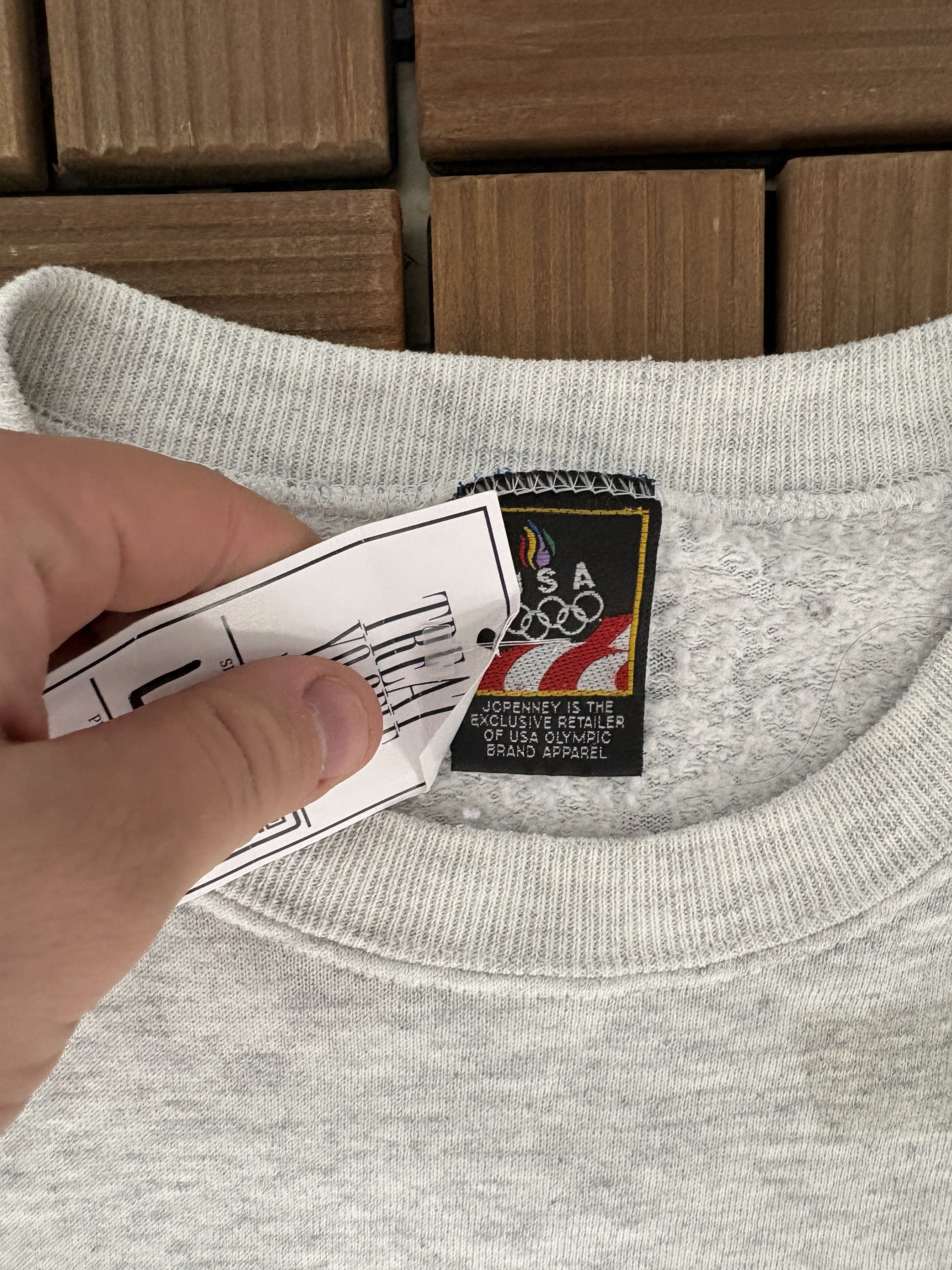 Vintage Atlanta Olympics Embroidered Vintage Sweater Crewneck Size US L / EU 52-54 / 3 - 6 Thumbnail