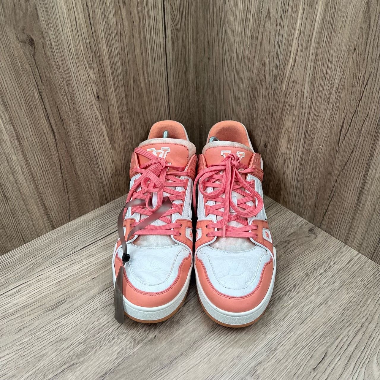 Louis Vuitton lv trainer sneakers in white and pink Size US 9 / EU 42 - 1 Thumbnail