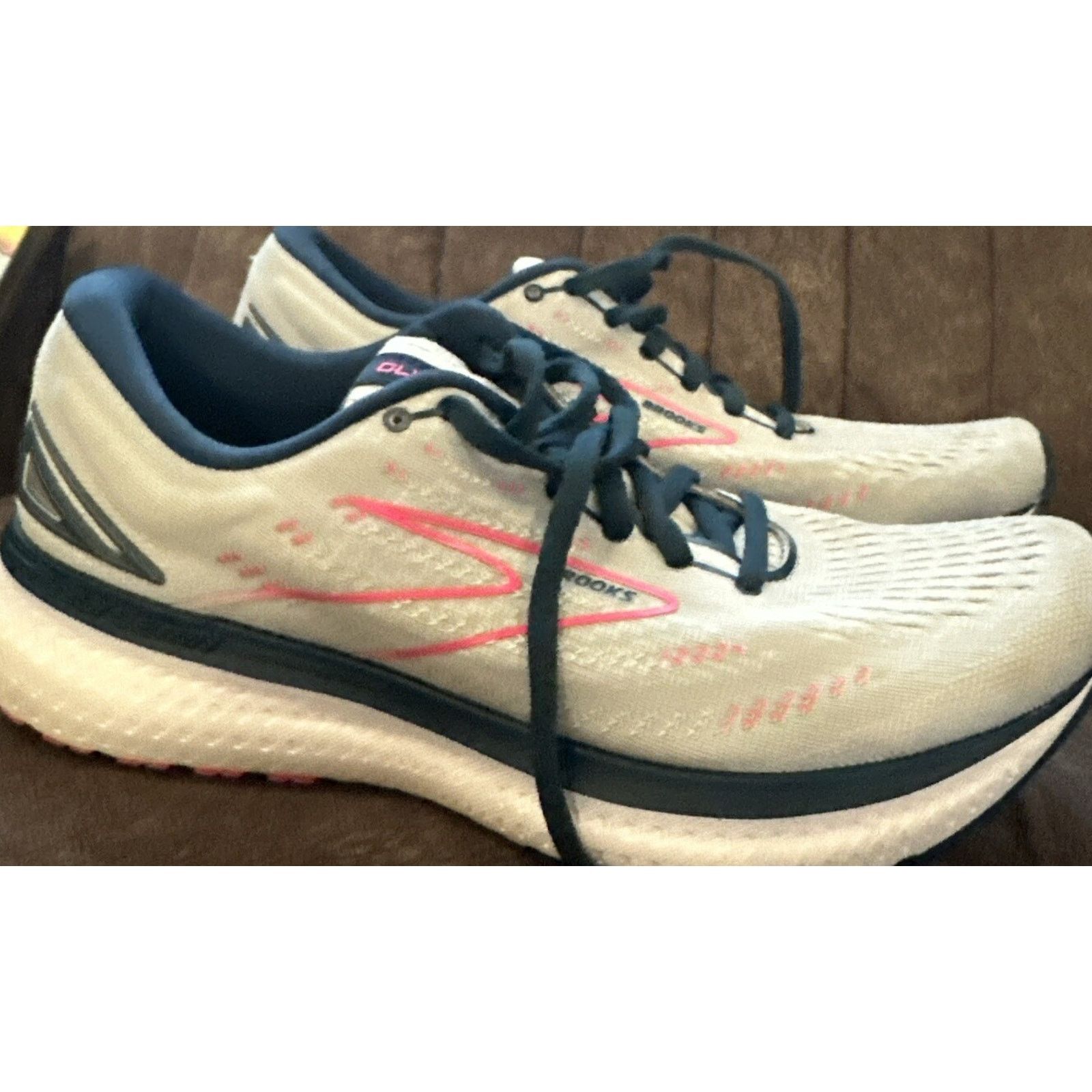 Brooks Brooks Glycerin 19 Womens size 10Shoes Gray Pink Runnin Size US 10 / IT 40 - 5 Thumbnail