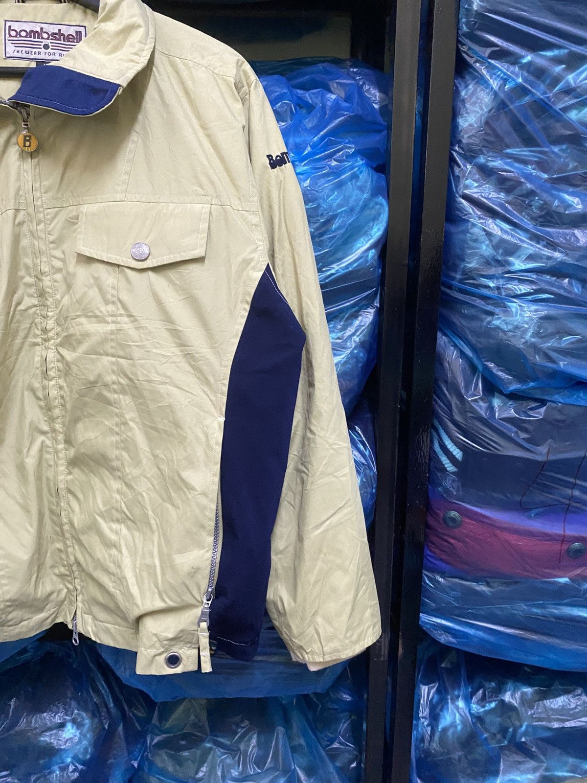 Japanese Brand Vintage Bombshell Shewear for Riders Beige Navy Windbreaker Size US M / EU 48-50 / 2 - 6 Thumbnail