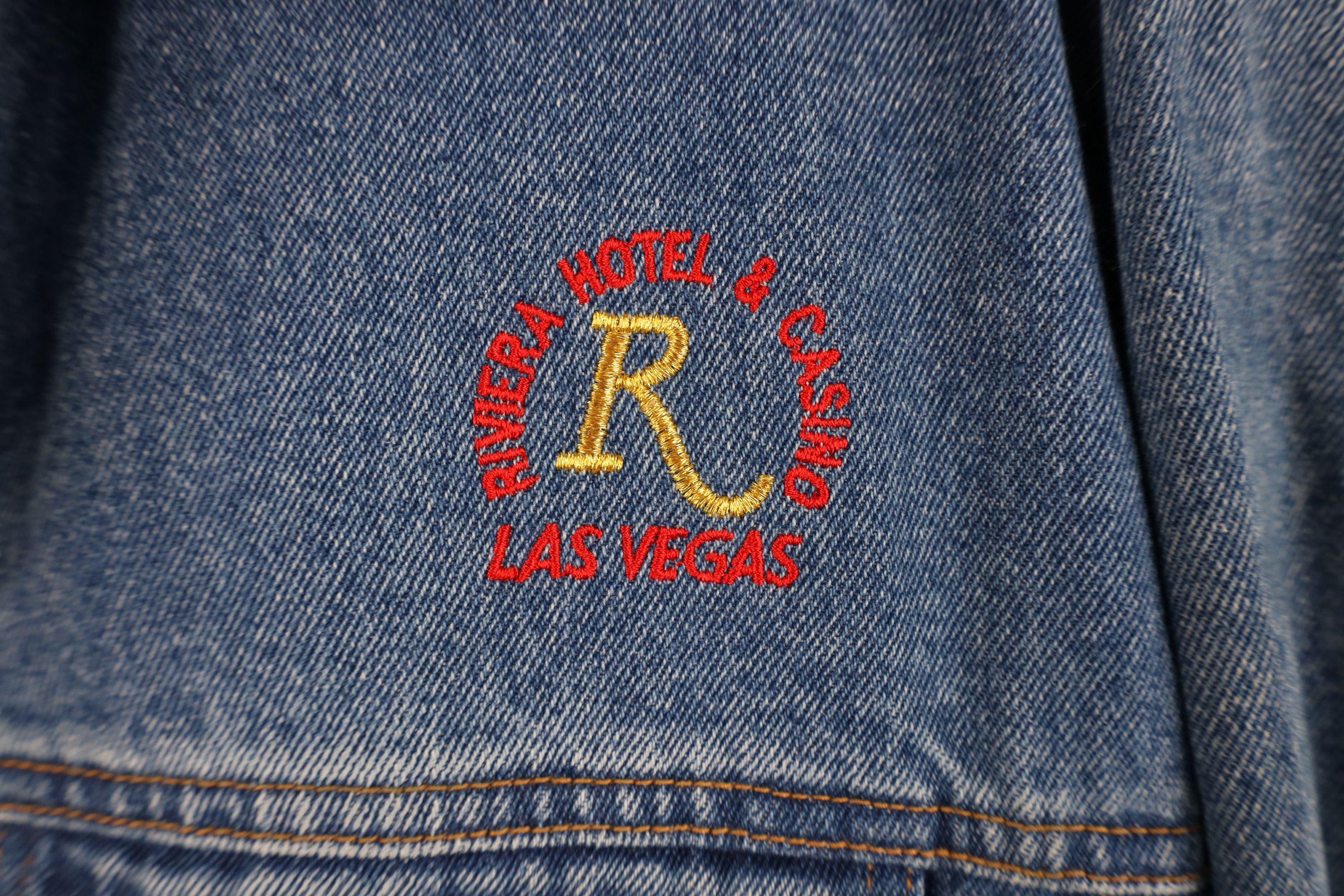 Vintage Vintage 90s Streetwear Riviera Casino Denim Trucker Jacket Size US XXL / EU 58 / 5 - 4 Thumbnail