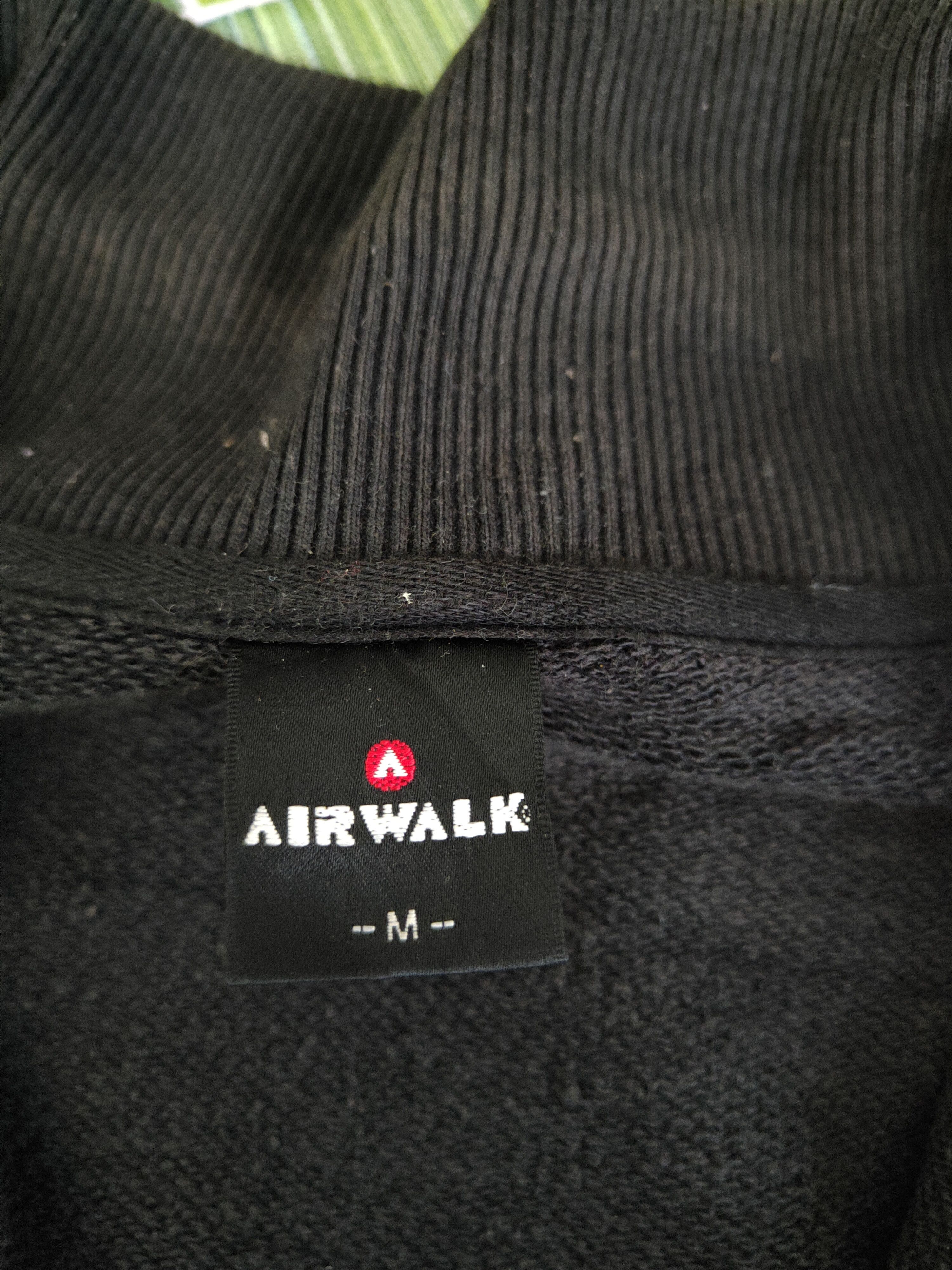 Airwalk Airwalk vintage Black Faded Sweaters #S2597 Size US M / EU 48-50 / 2 - 14 Thumbnail