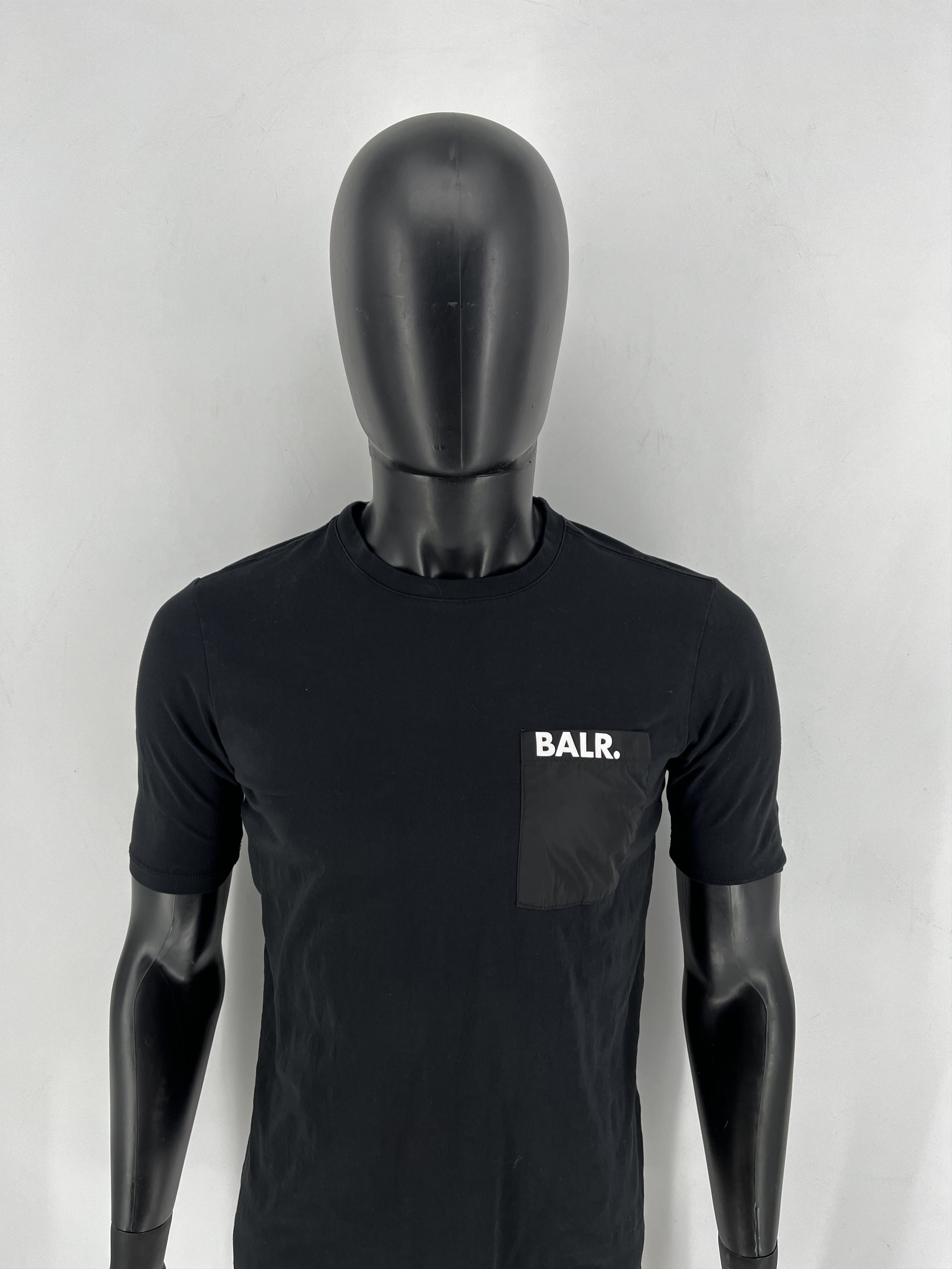 Japanese Brand Vintage BALR Fit Tee Big Logo Streetwear Style Size US S / EU 44-46 / 1 - 5 Thumbnail