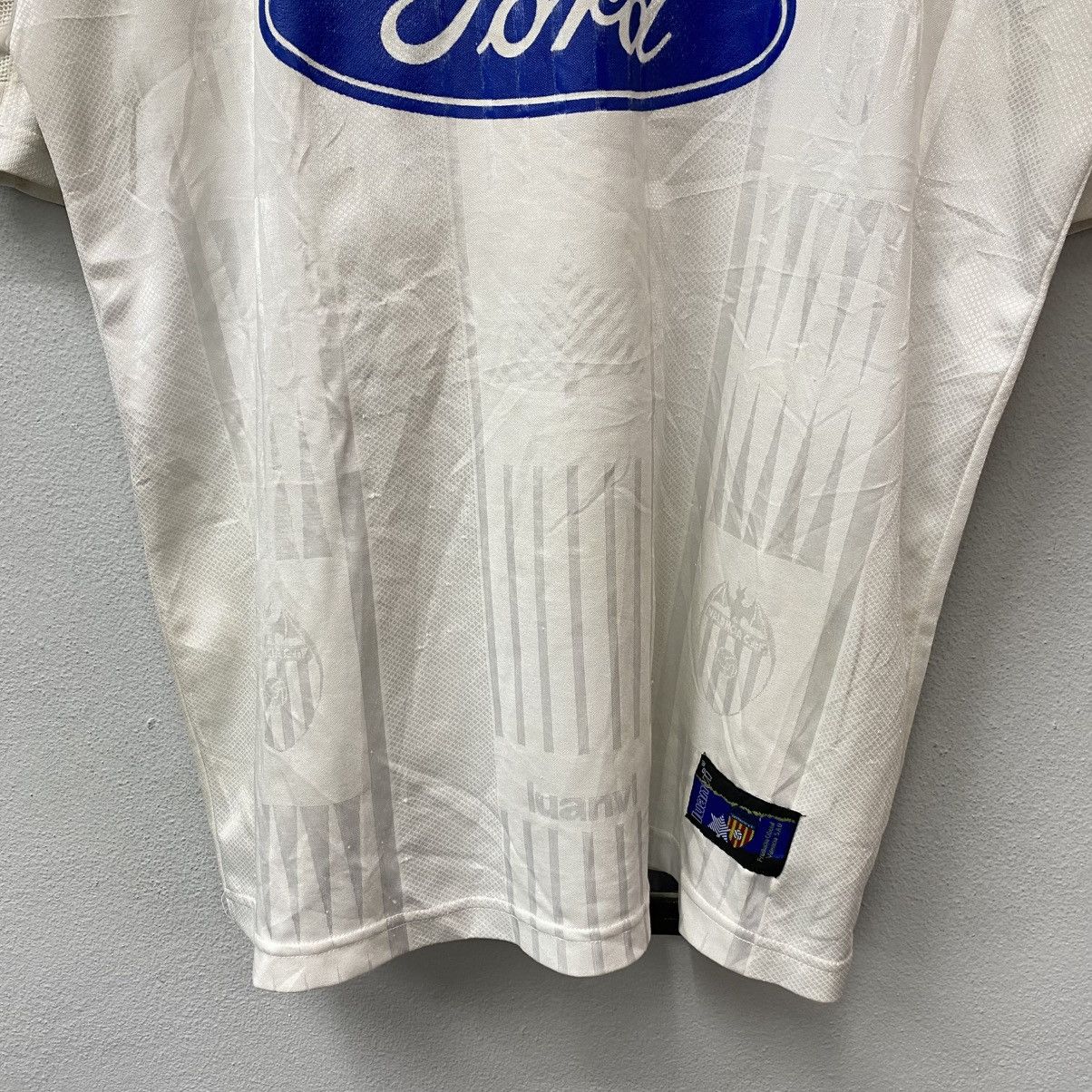 Vintage Vintage 97/98 VALENCIA CF La Liga Home Kit Luanvi Jersey Size US L / EU 52-54 / 3 - 3 Thumbnail