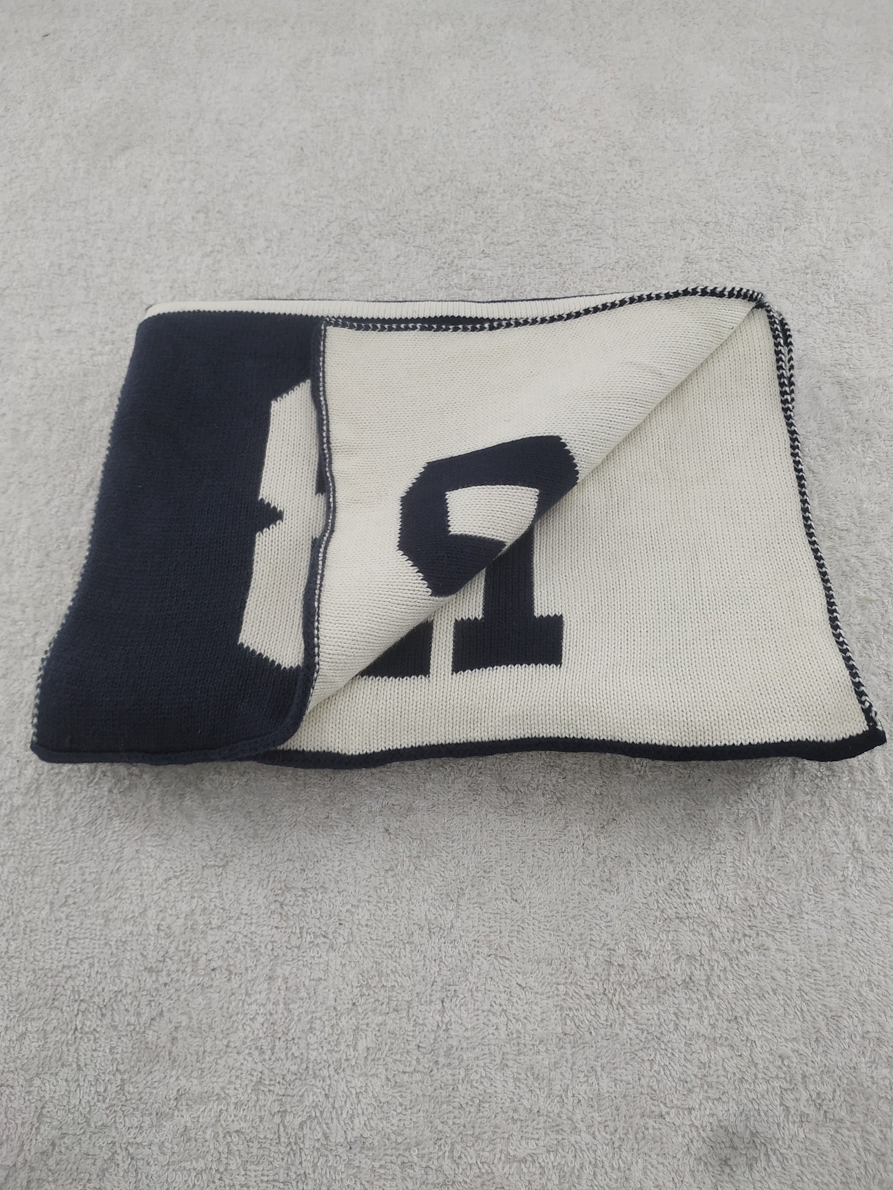 Tommy Hilfiger Vintage Tommy Hilfiger Scarf/Muffler/Neckwear MF340 Size ONE SIZE - 4 Thumbnail
