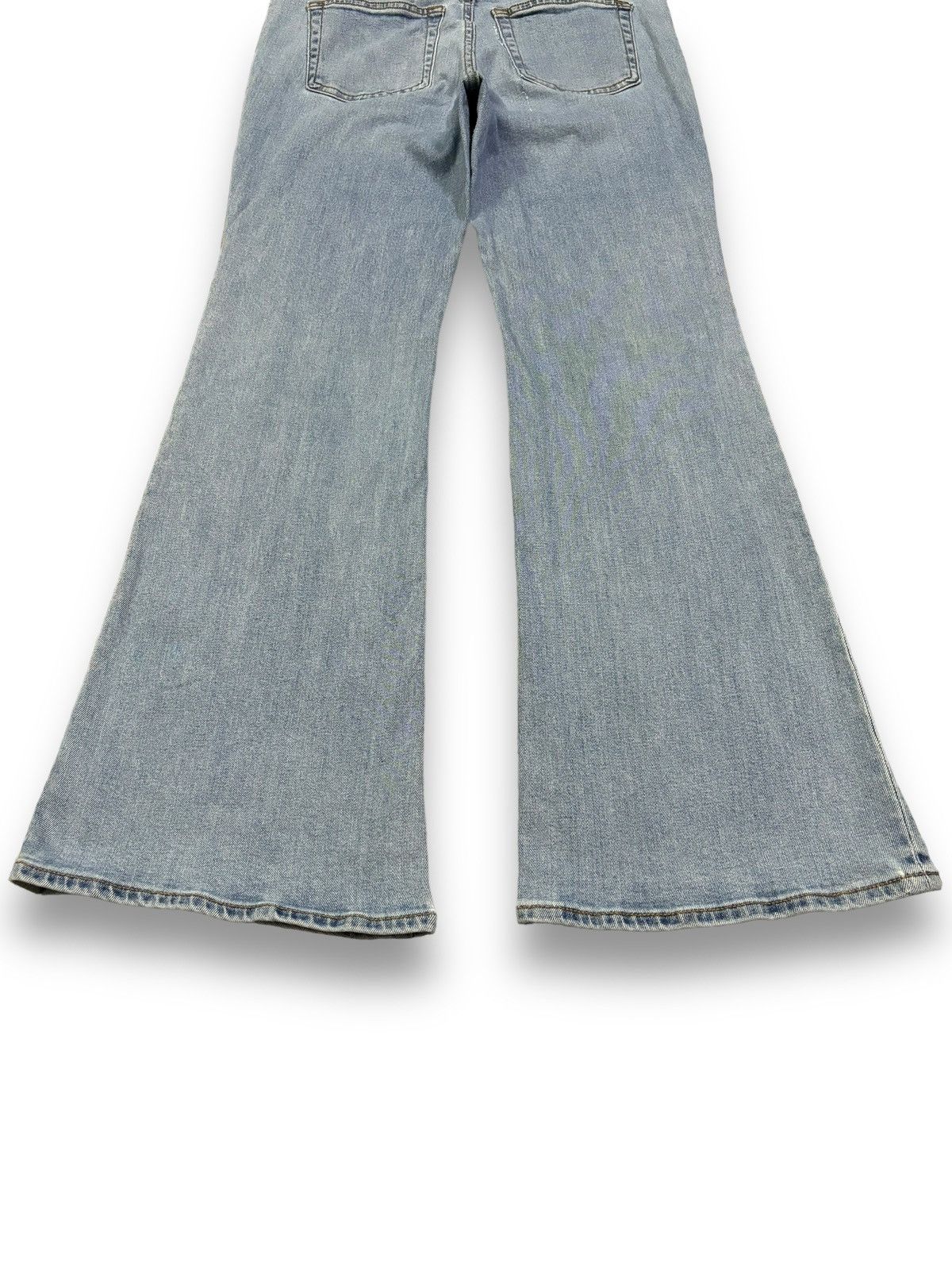 GU × Undercover Japanese Brand GU Blue Washed Flare Bell Bottom Jeans Size US 28 / EU 44 - 12 Thumbnail
