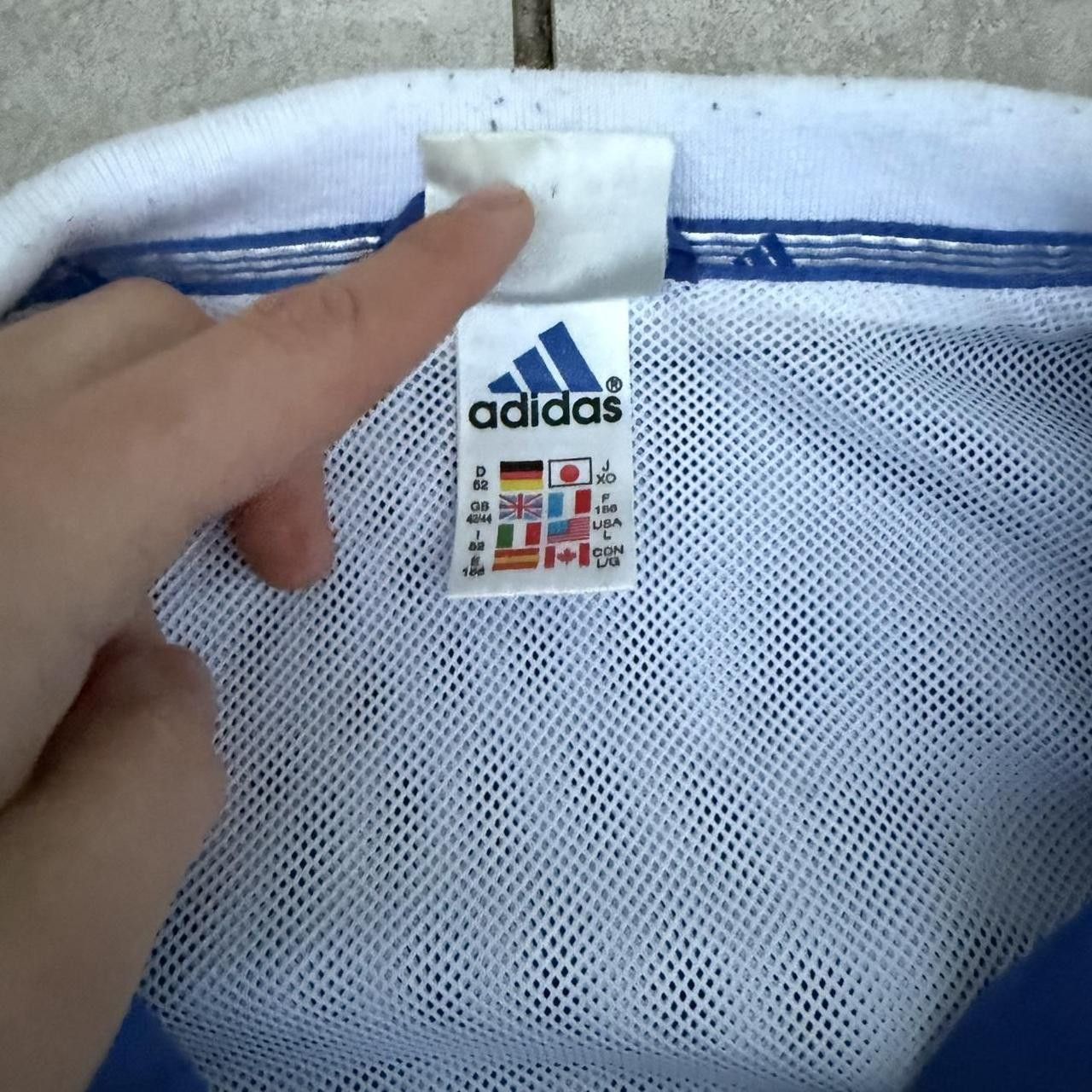 Adidas Adidas Windbreaker Vintage 90s Retro Jacket Size US L / EU 52-54 / 3 - 6 Thumbnail
