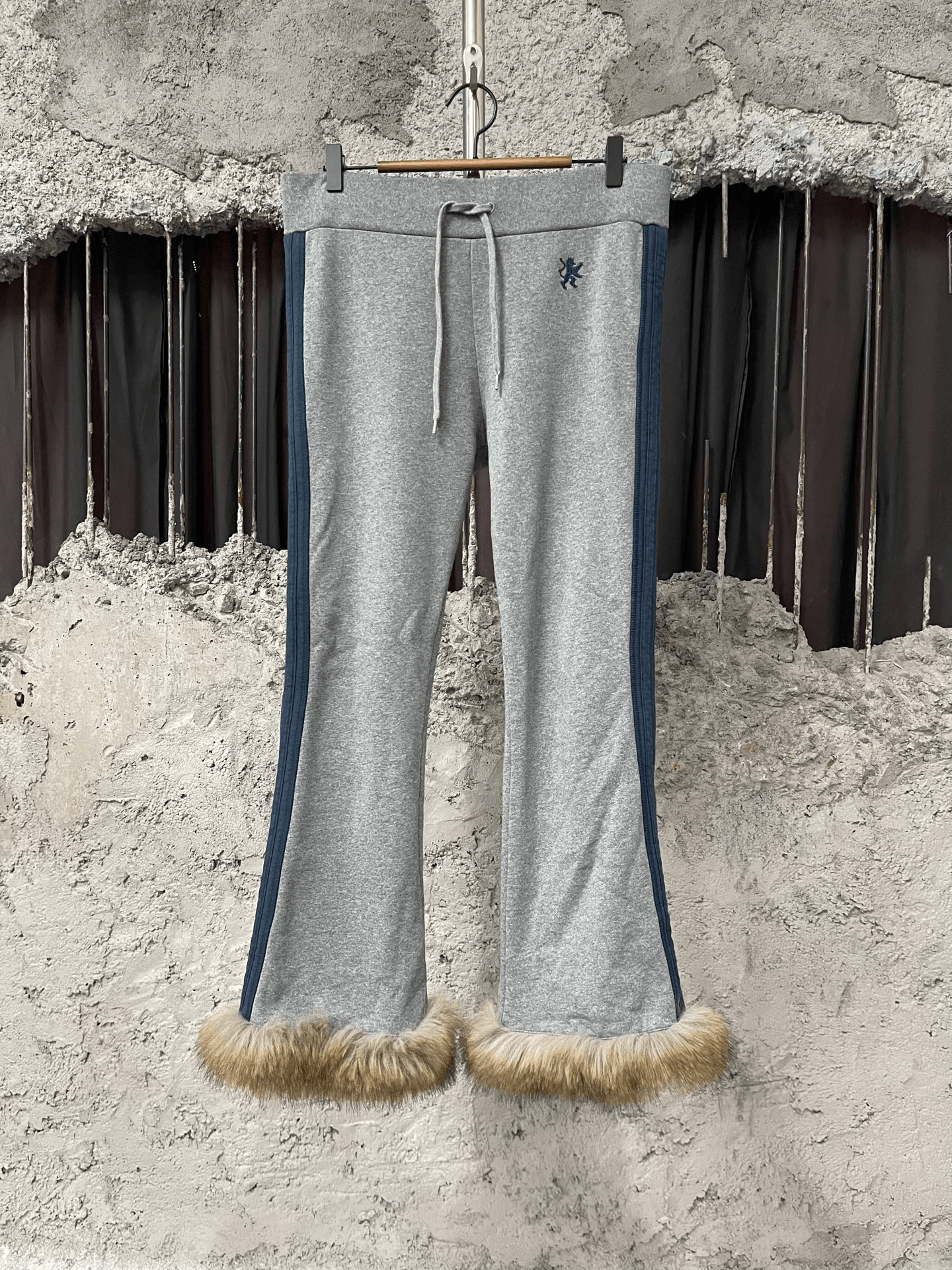 Balenciaga Balenciaga Low-Rise Sweatpants 32 Men Size US 32 / EU 48 - 1 Thumbnail