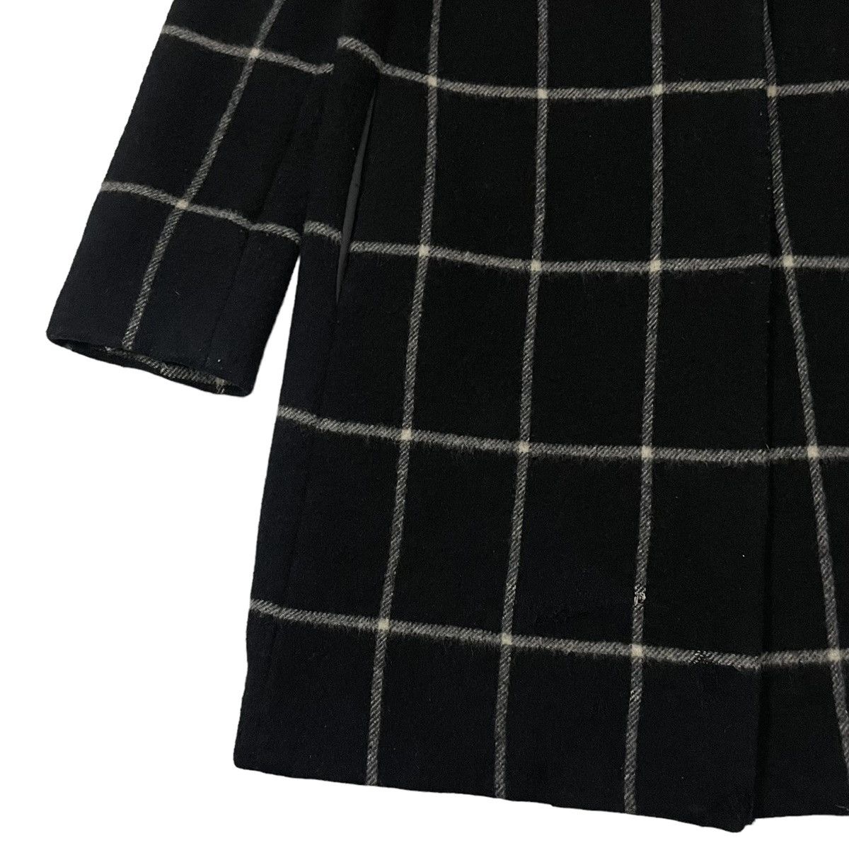 Lanvin Vintage Lanvin Collection Wool Tartan Long Jacket Size M / US 6-8 / IT 42-44 - 4 Thumbnail