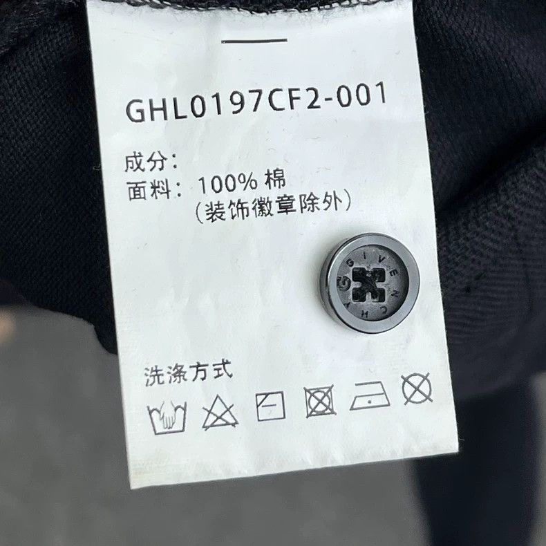 Givenchy Givenchy Black snake pattern collar long-sleeve T-shirt, s Size US M / EU 48-50 / 2 - 5 Thumbnail