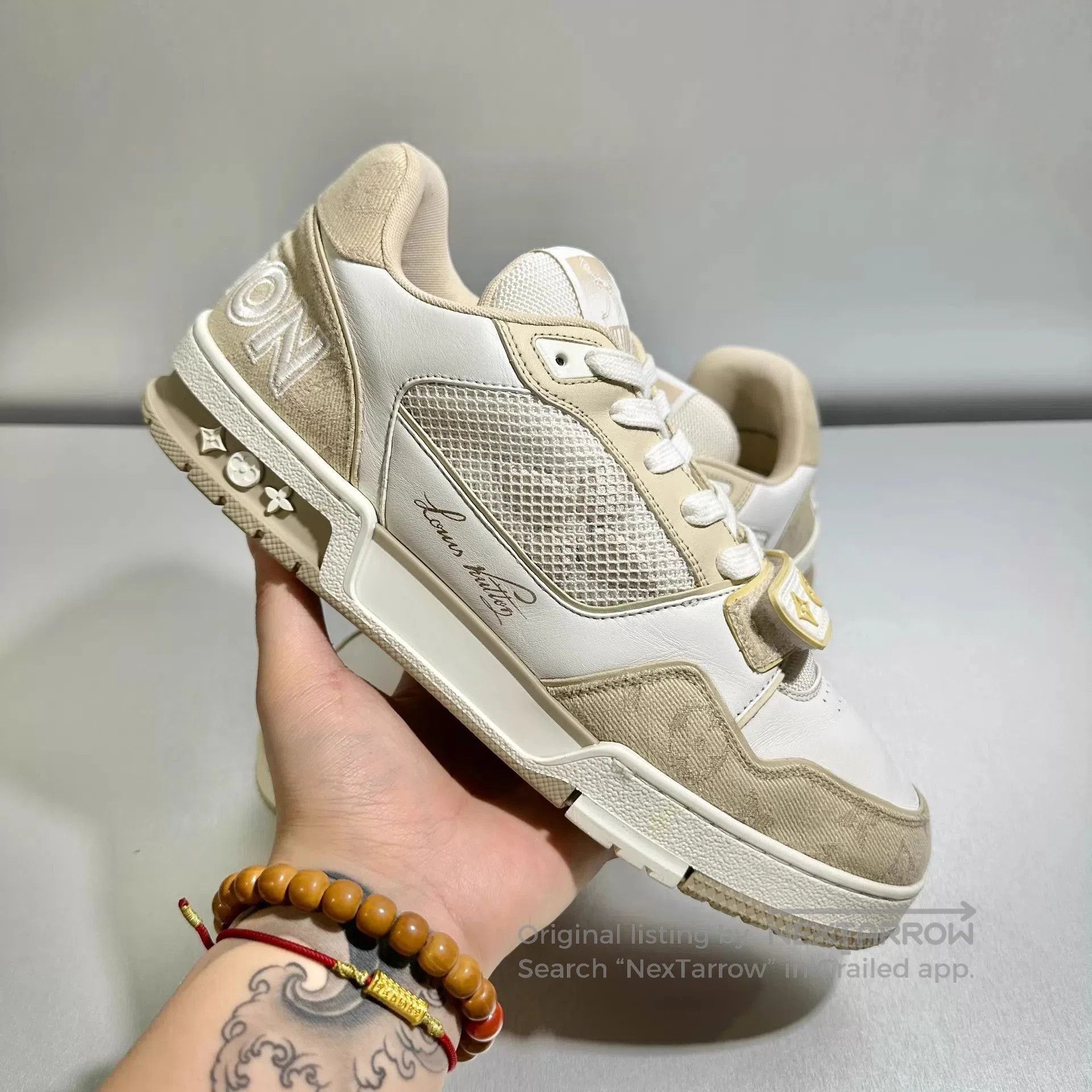 Louis Vuitton Beige Low-Top Sneakers Size 9. Size US 9 / EU 42 - 8 Thumbnail
