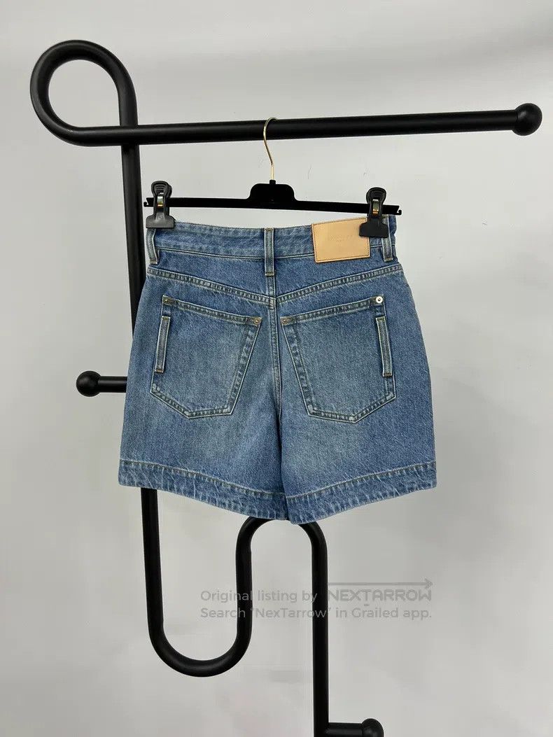 Louis Vuitton Louis Vuitton High-waisted denim shorts Size 33" - 2 Thumbnail