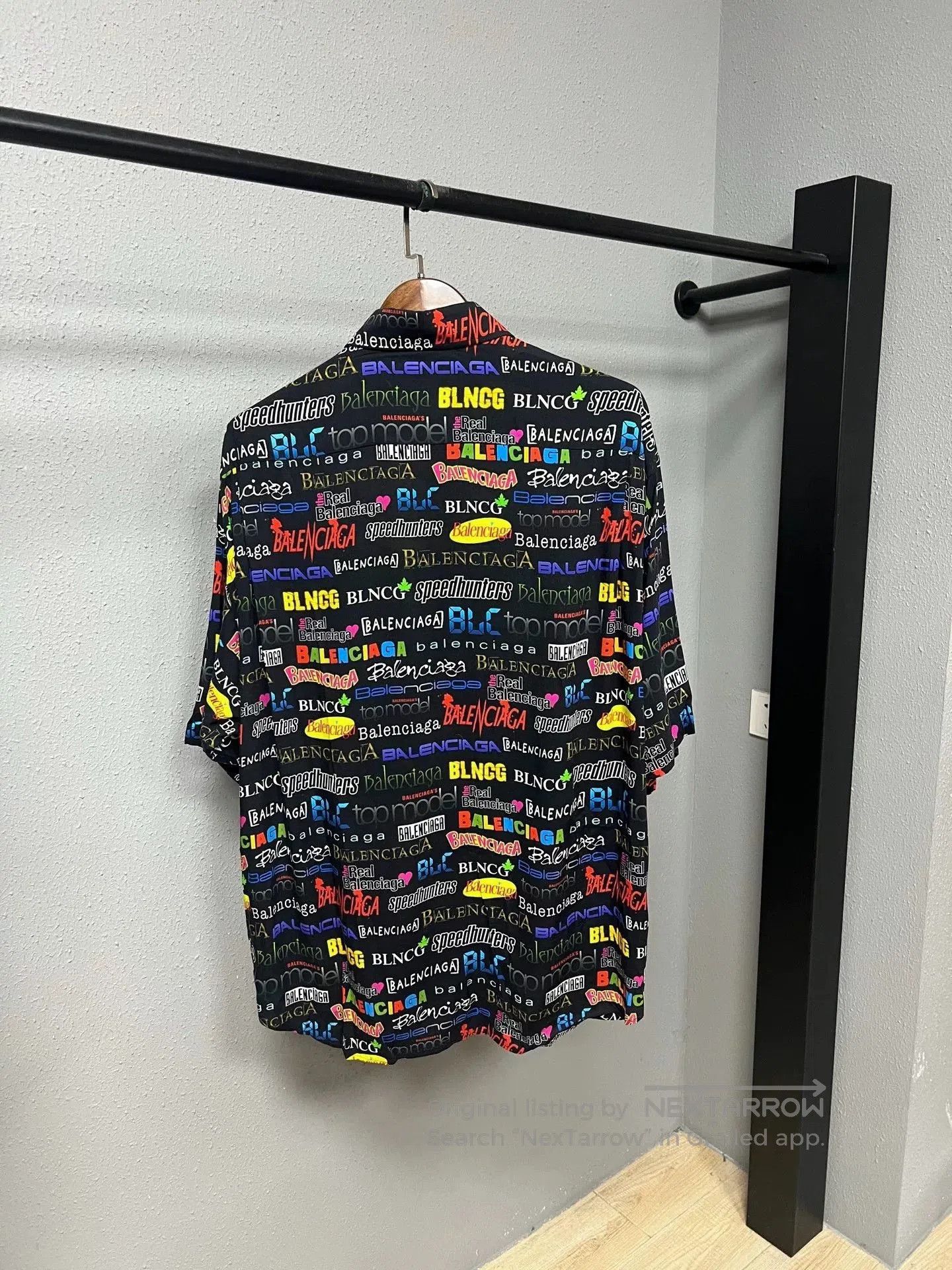 Balenciaga Balenciaga Colorful Badge Shirt. Size S / US 4 / IT 40 - 2 Thumbnail