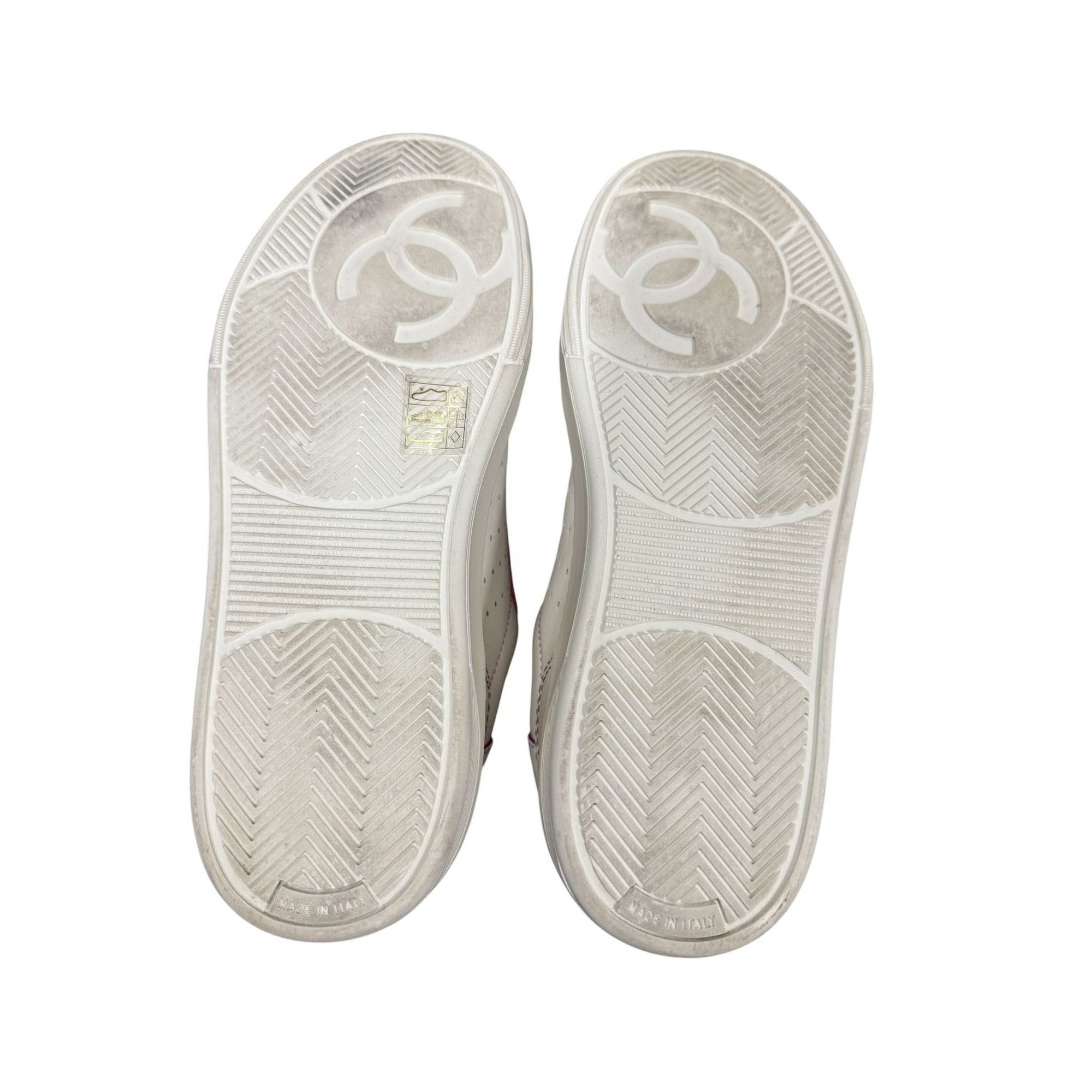 Chanel Chanel Womens White Sneakers With Pink Laces Faux Fur Lining Size US 8.5 / IT 38.5 - 12 Thumbnail
