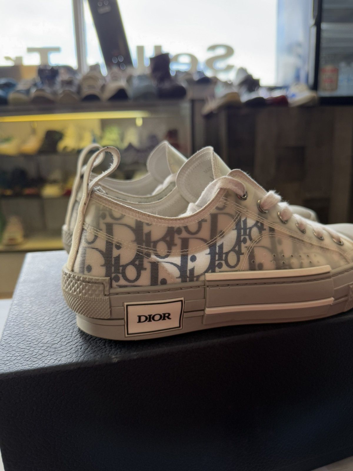 Dior Dior Low Top Canvas Oblique Sneaker Size 38EU/5US Size US 5 / EU 37 - 3 Thumbnail