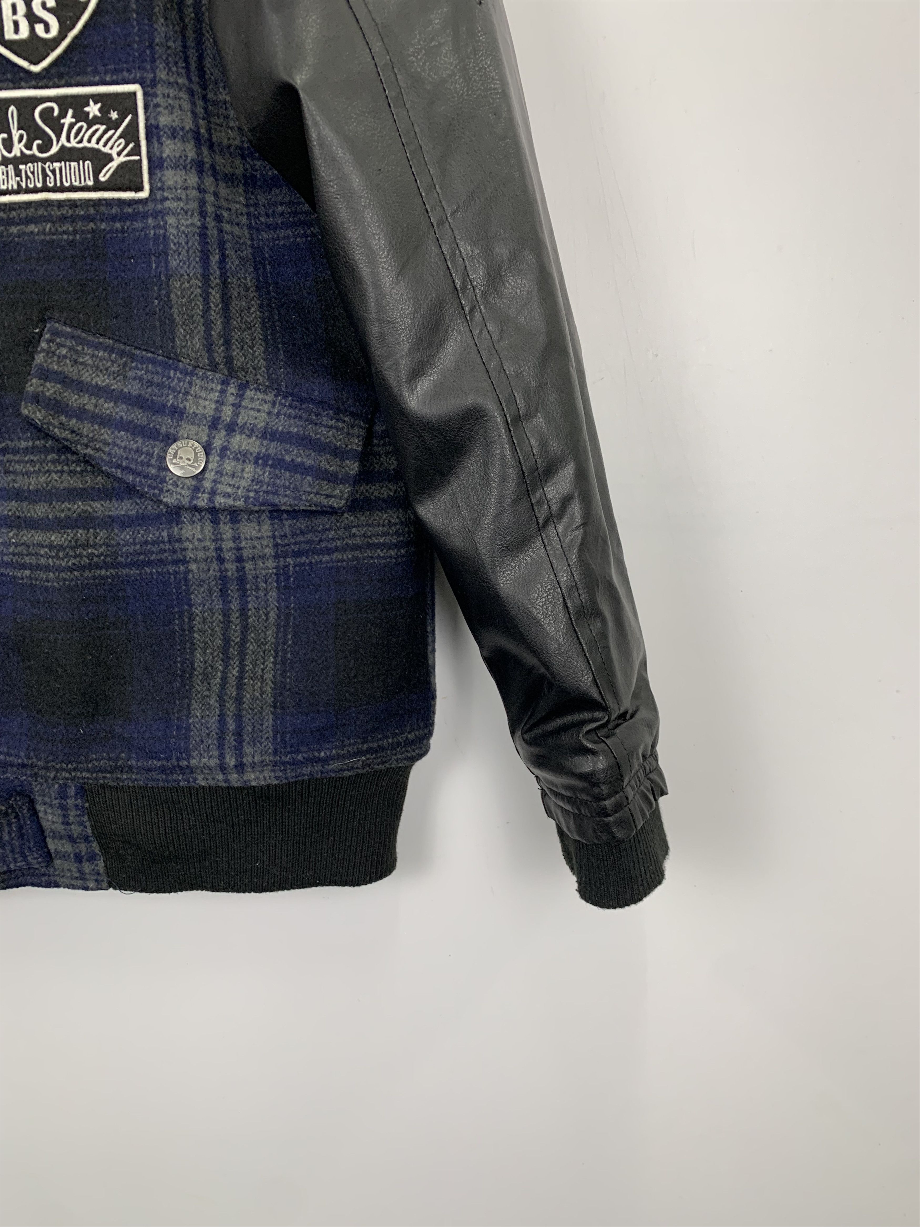 Japanese Brand Vintage Japanese Brand Wool Plaid Jacket V0474 Size US M / EU 48-50 / 2 - 9 Thumbnail