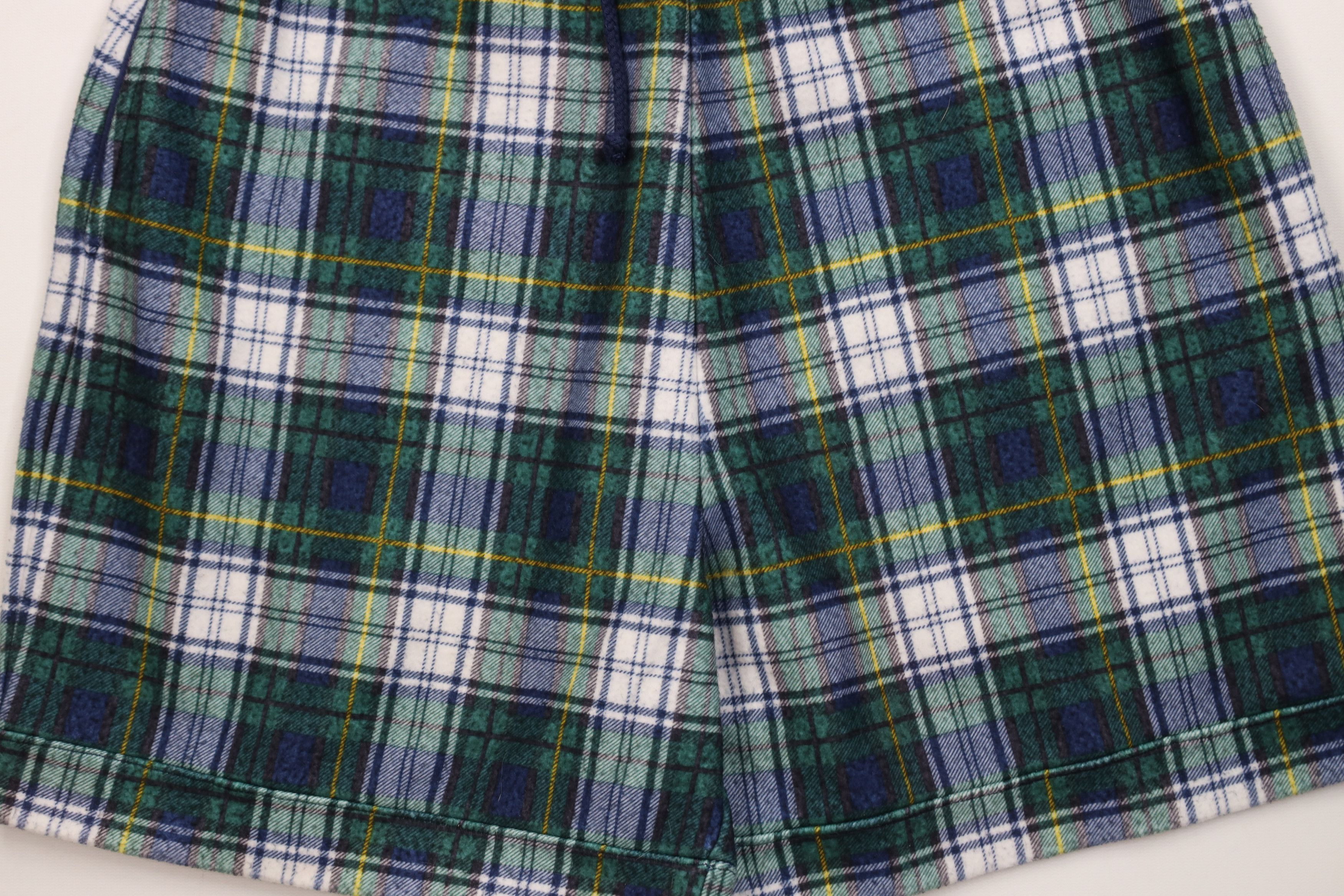 Express Vintage 90s Express Fleece Flannel Shorts Plaid Polyester Size 30" / US 8 / IT 44 - 3 Thumbnail