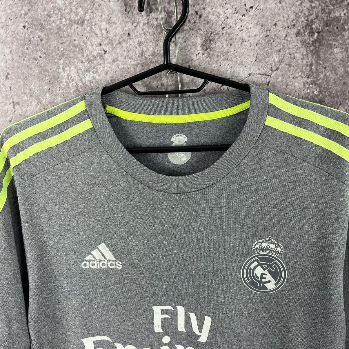 Adidas Real Madrid 2015/2016 Away Soccer Jersey Size M Size US M / EU 48-50 / 2 - 2 Thumbnail