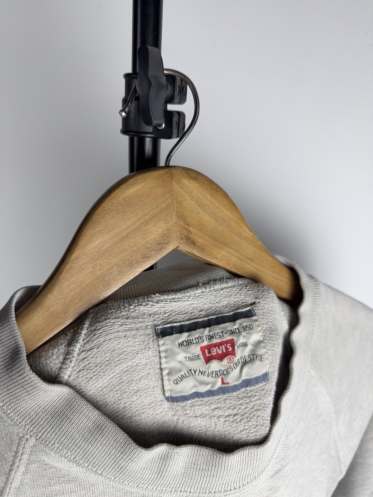 Levi's Vintage Clothing Vintage Levi’s USA America’s Original Crewneck Distressed Size US L / EU 52-54 / 3 - 11 Thumbnail