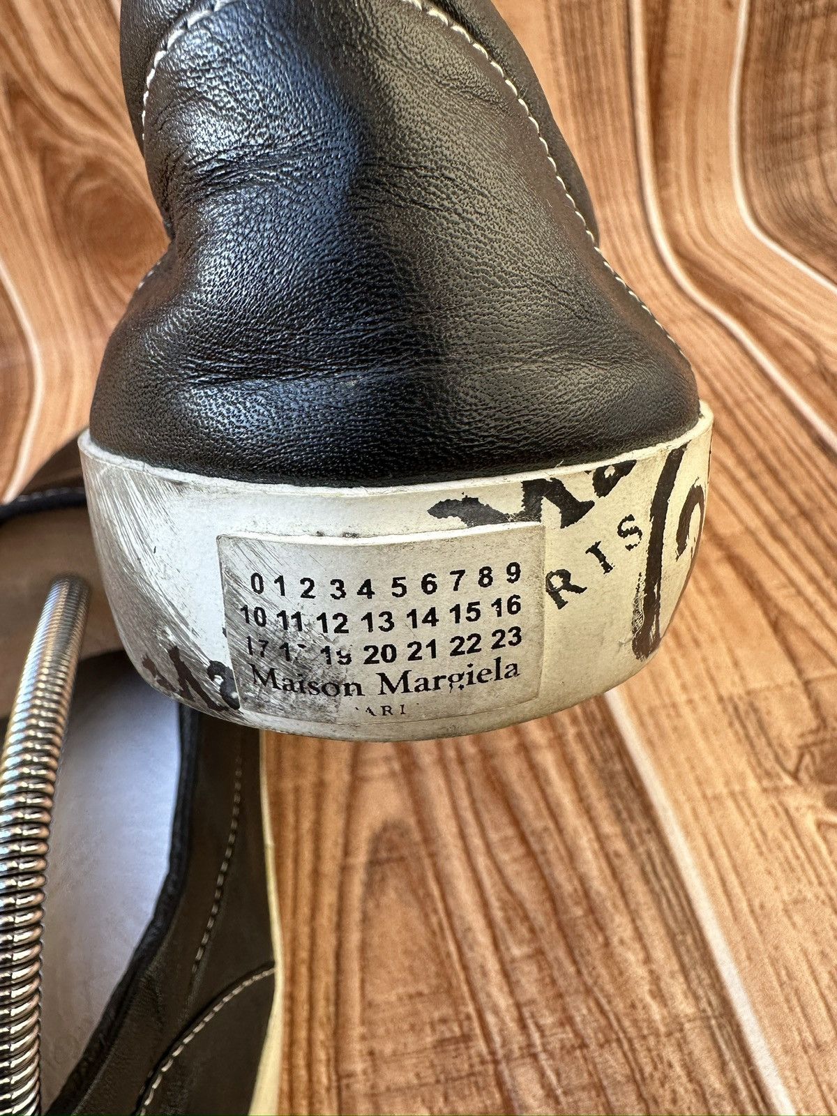 Maison Margiela Maison Margiela Leather Tabi Vans Low top Sneaks Size US 10 / EU 43 - 15 Thumbnail