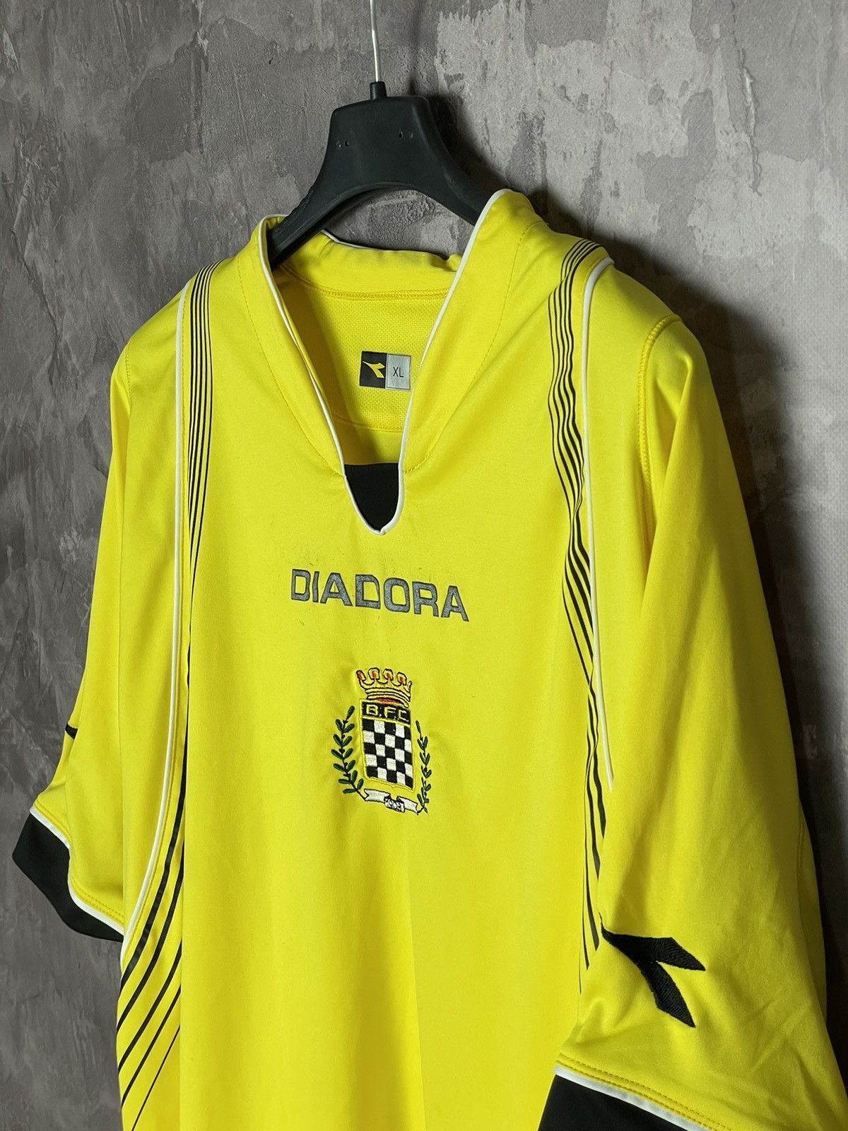 Diadora × Vintage BOAVISTA 2007 2008 Away Football Soccer Jersey Diadora Sz XL Size US XL / EU 56 / 4 - 9 Thumbnail