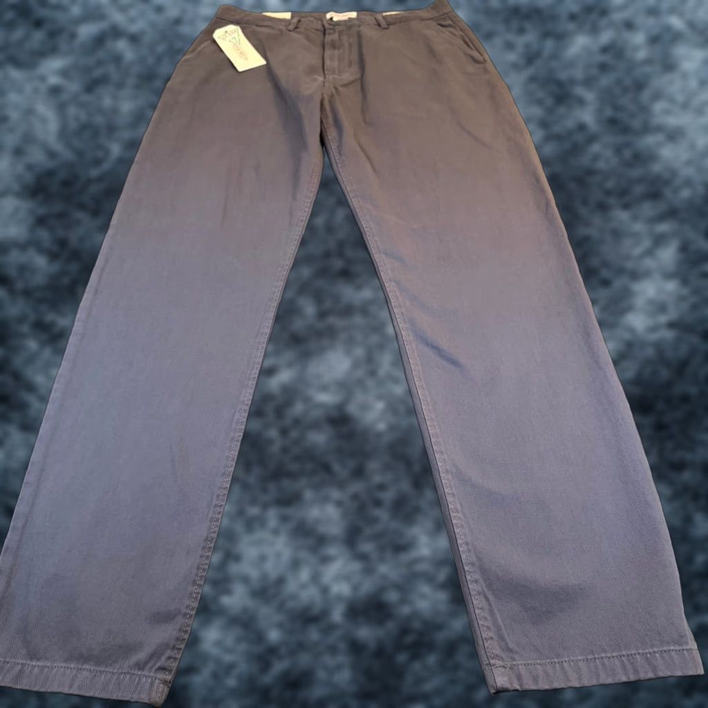 Guess Guess Jeans Chino Pants Mens 30x32 Flat Front Regular Fit Grey Canvas Cotton Blend 5-Pocket Wrinkle Resistant Casual Business Size US 30 / EU 46 - 1 Thumbnail
