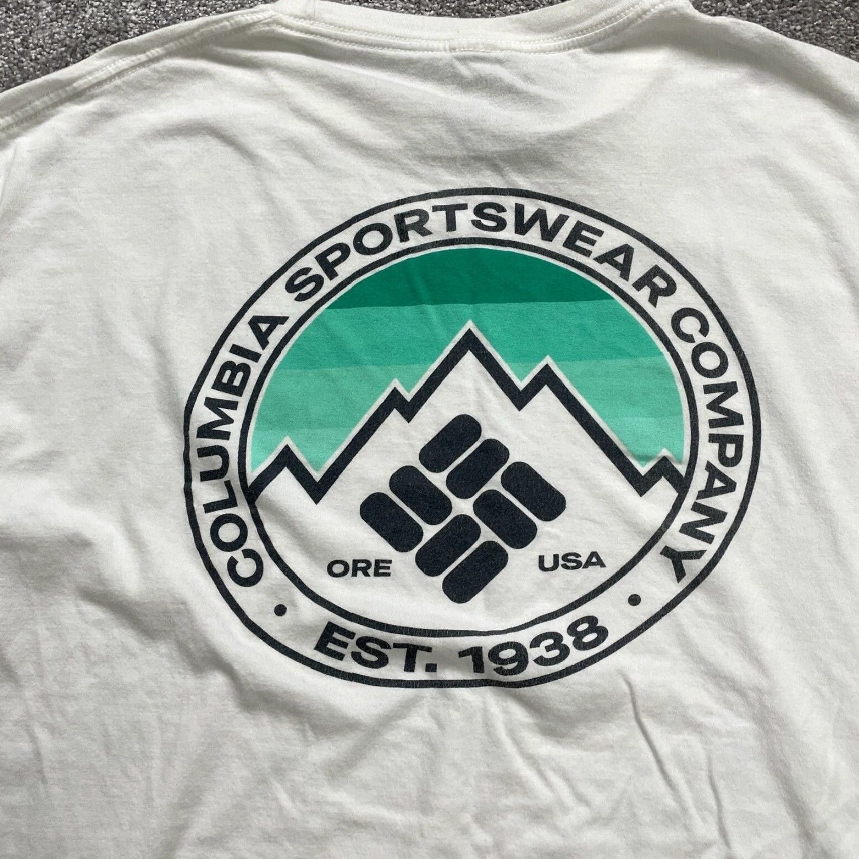 Vintage COLUMBIA Graphic T-Shirt Mens XL White Cotton Crew Neck Short Sleeve Casual Outdoor Size US XL / EU 56 / 4 - 4 Thumbnail