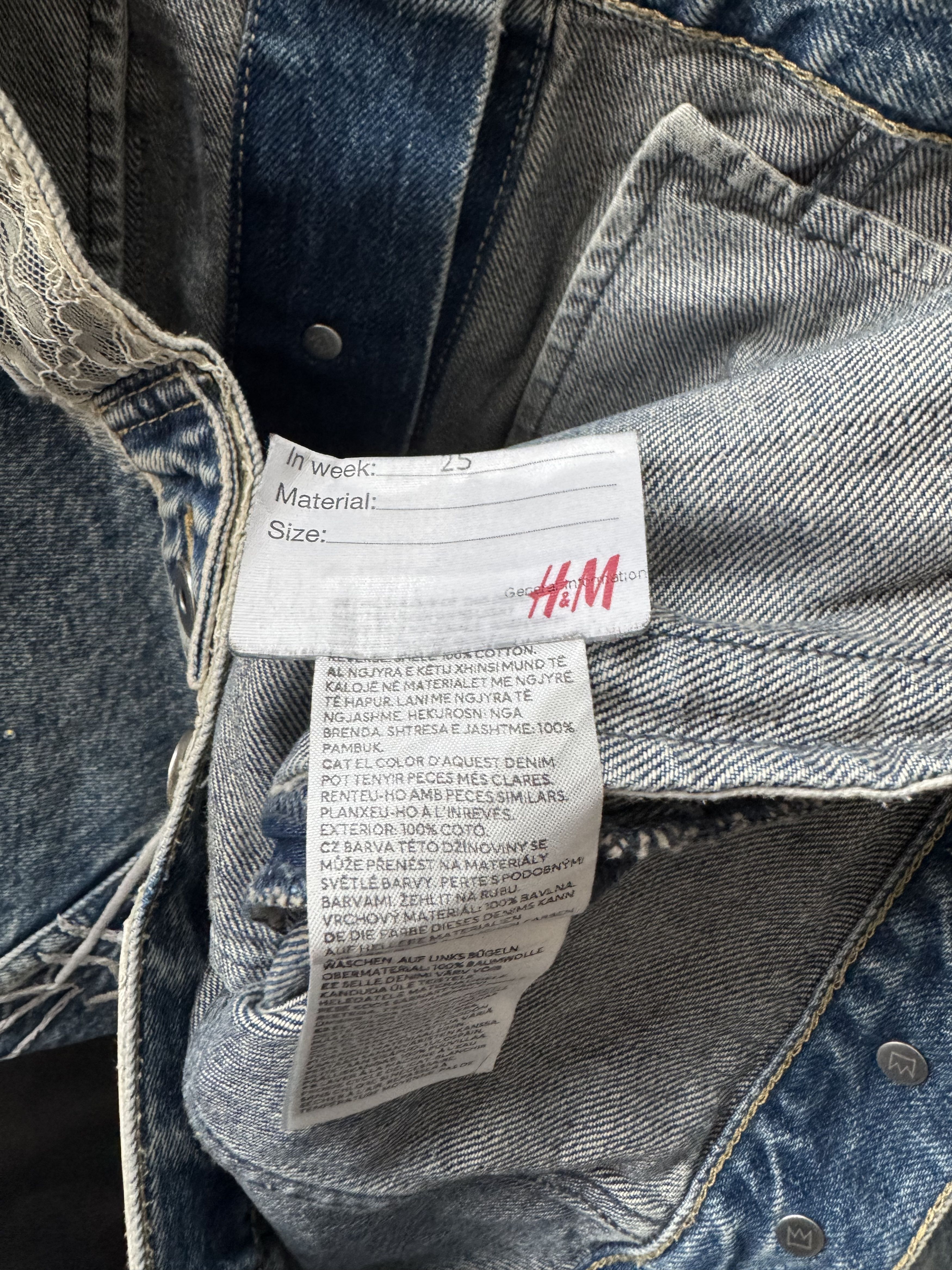 H&M × Jean-Michel Basquiat × Who Decides War Distressed Rhinestone Denim Jacket Size US XS / EU 42 / 0 - 19 Thumbnail