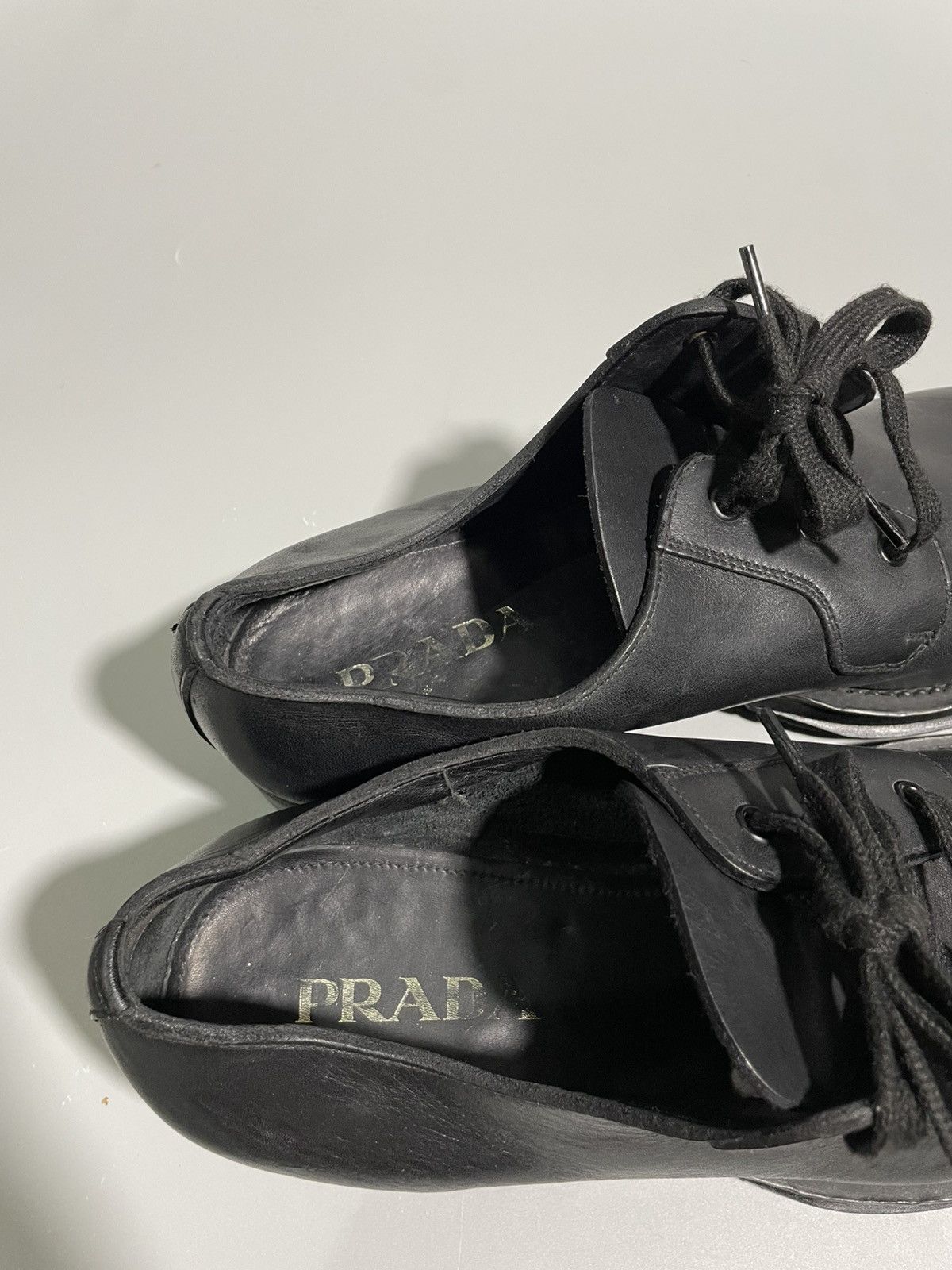 Prada Mens Welt-Sewn Black Leather Lace Up Derby Shoes