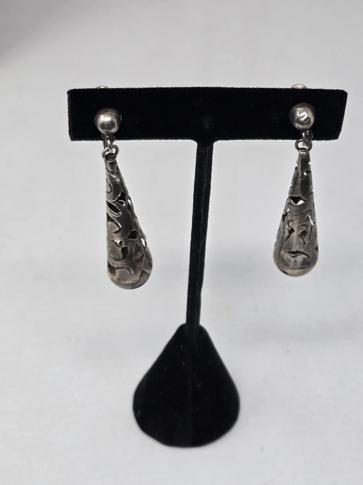 Other Vintage Taxco Mexico Silver Pierced Teardrop Earrings Size ONE SIZE - 1 Thumbnail