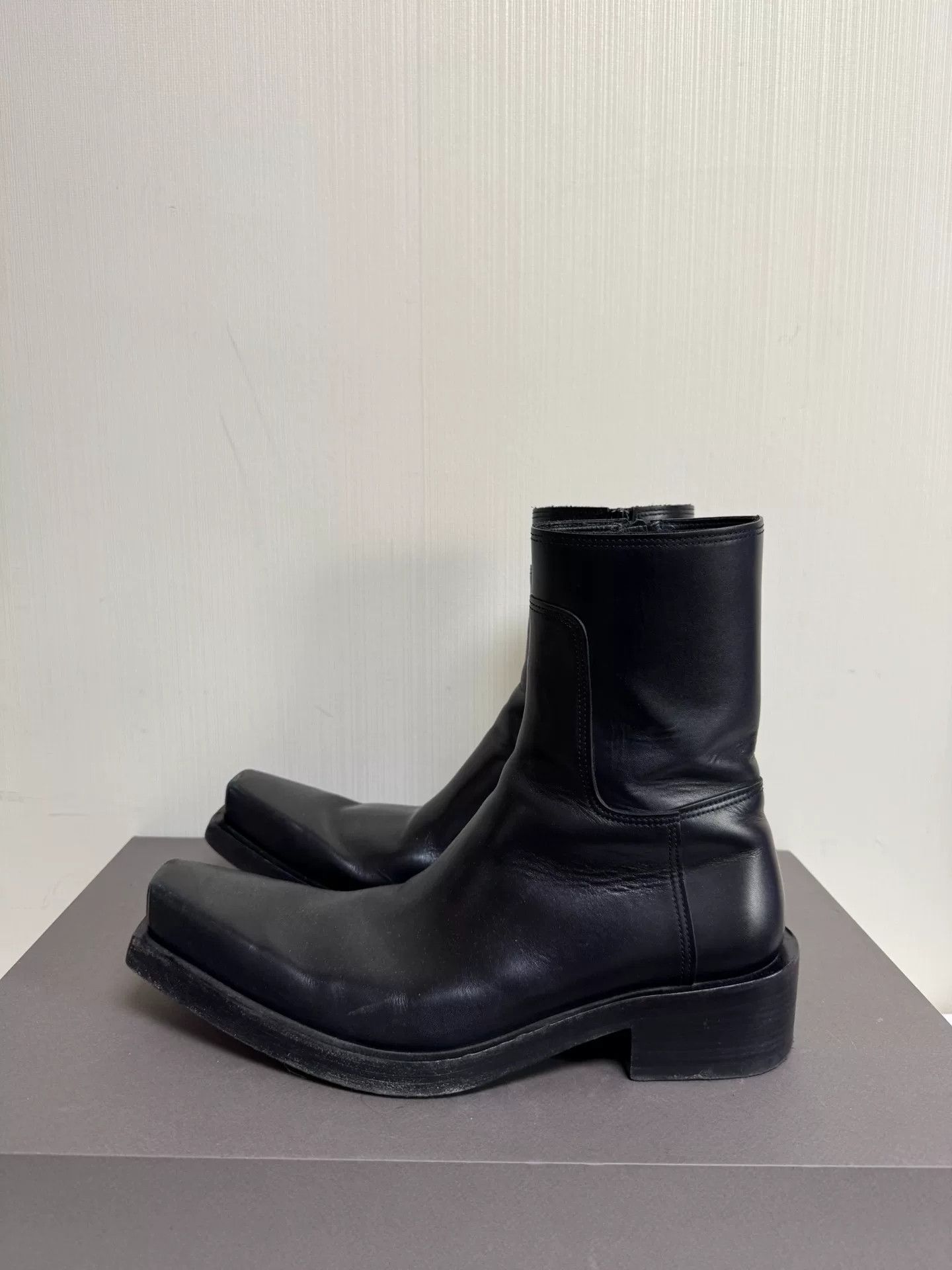 Balenciaga Balenciaga Santiago Square Toe Chelsea Boots Size US 11 / EU 44 - 1 Thumbnail