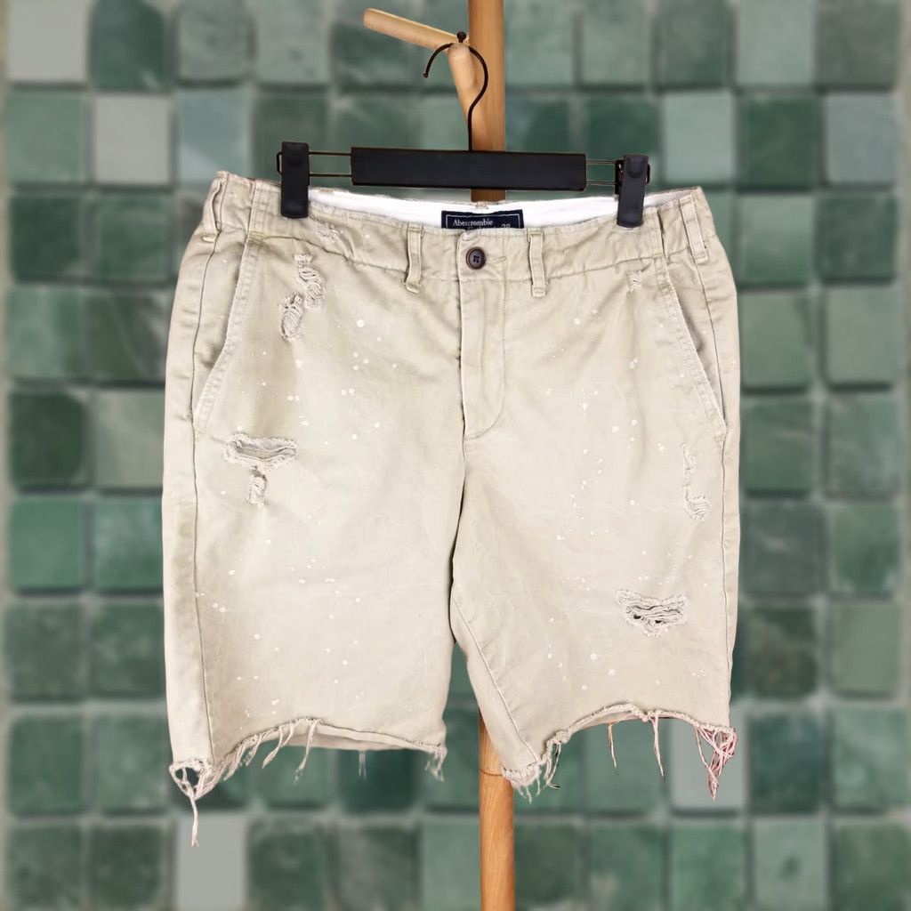 Abercrombie & Fitch VINTAGE Abercrombie & Fitch Distressed Chino Short Pants Men SZ 28 Beige 90s 00s Mens Size US 28 / EU 44 - 1 Thumbnail