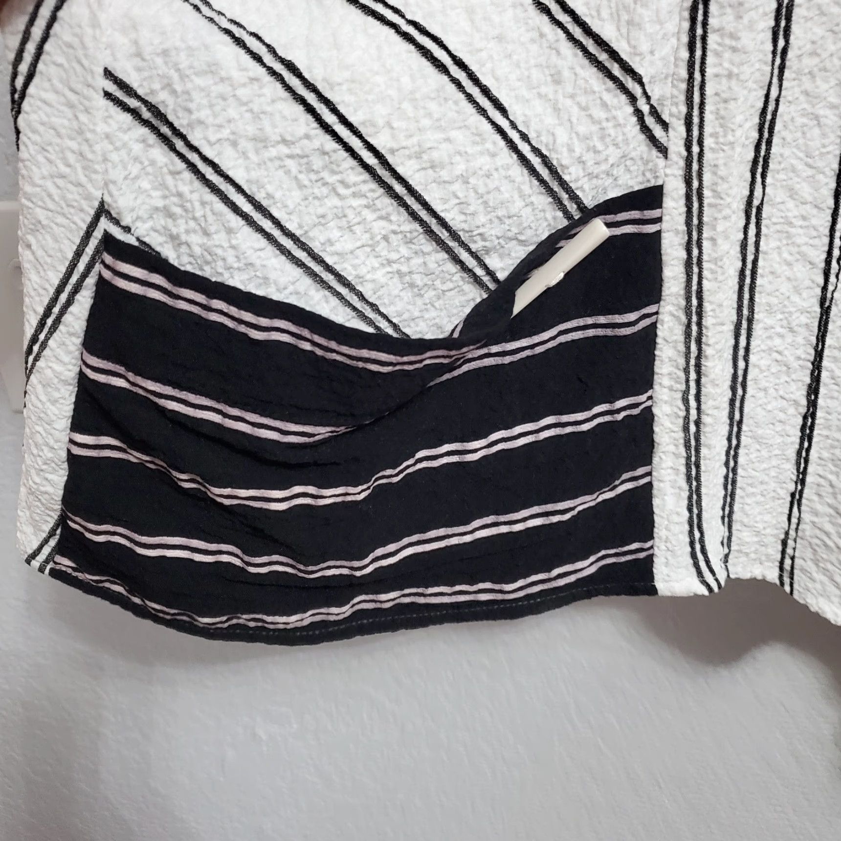 Vintage Ali Miles Tunic Top Women M White Striped Crinkle Roll Tab Sleeve Artsy Size M / US 6-8 / IT 42-44 - 5 Thumbnail