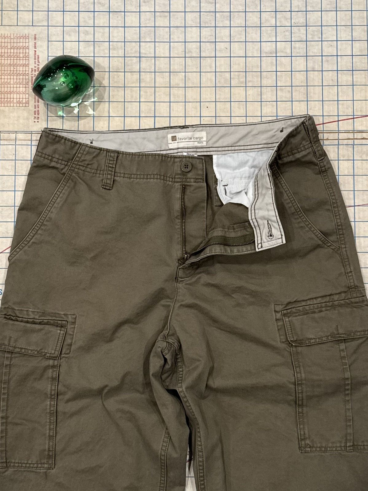 Gap Gap Favourite Cargo Wide Leg Cargo Pants Mens Size 36 Khaki Size US 36 / EU 52 - 5 Thumbnail