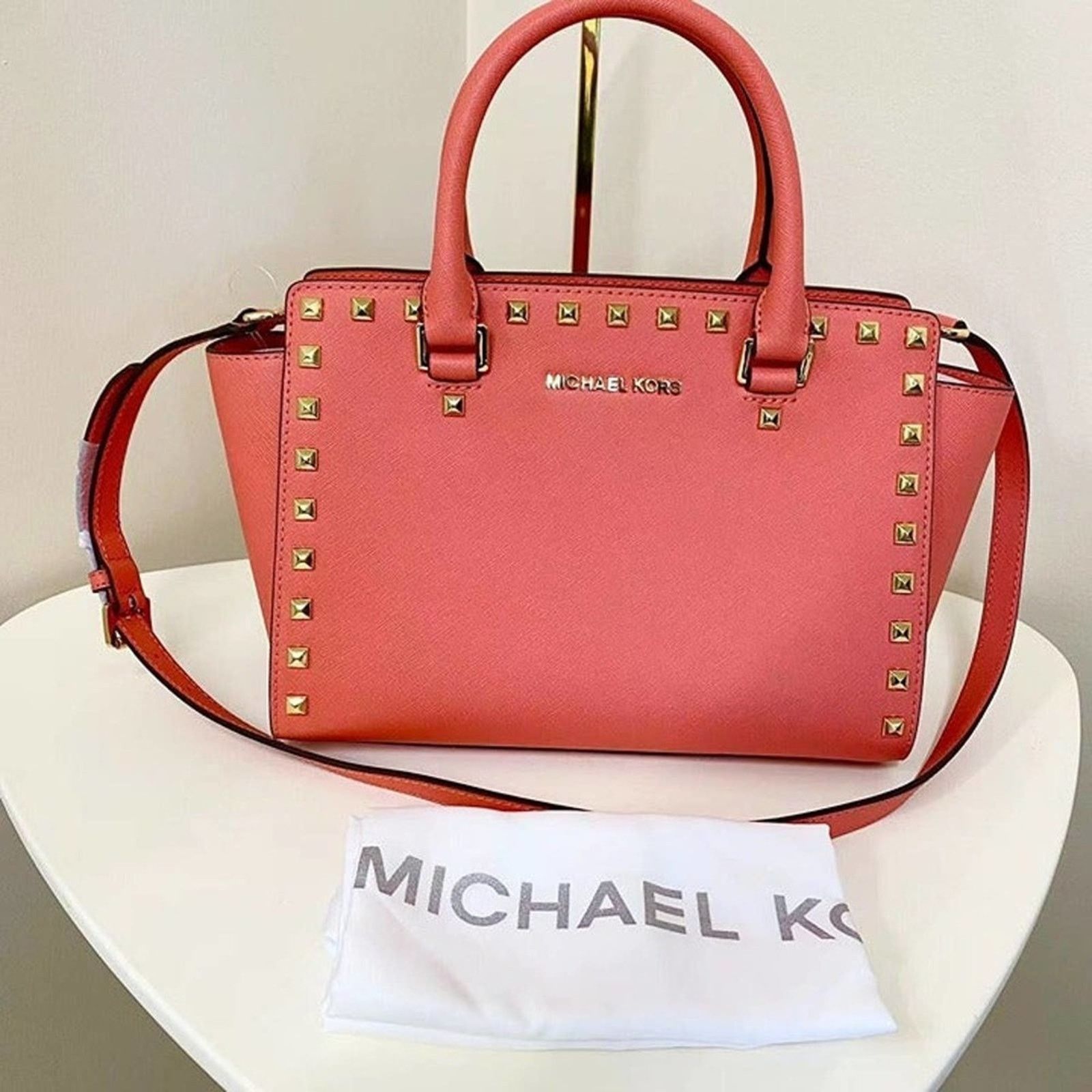 Michael Kors Michael Kors 30T3GSMS2L Selma Studded Medium In PNKGRAPFRUIT Size ONE SIZE - 1 Thumbnail