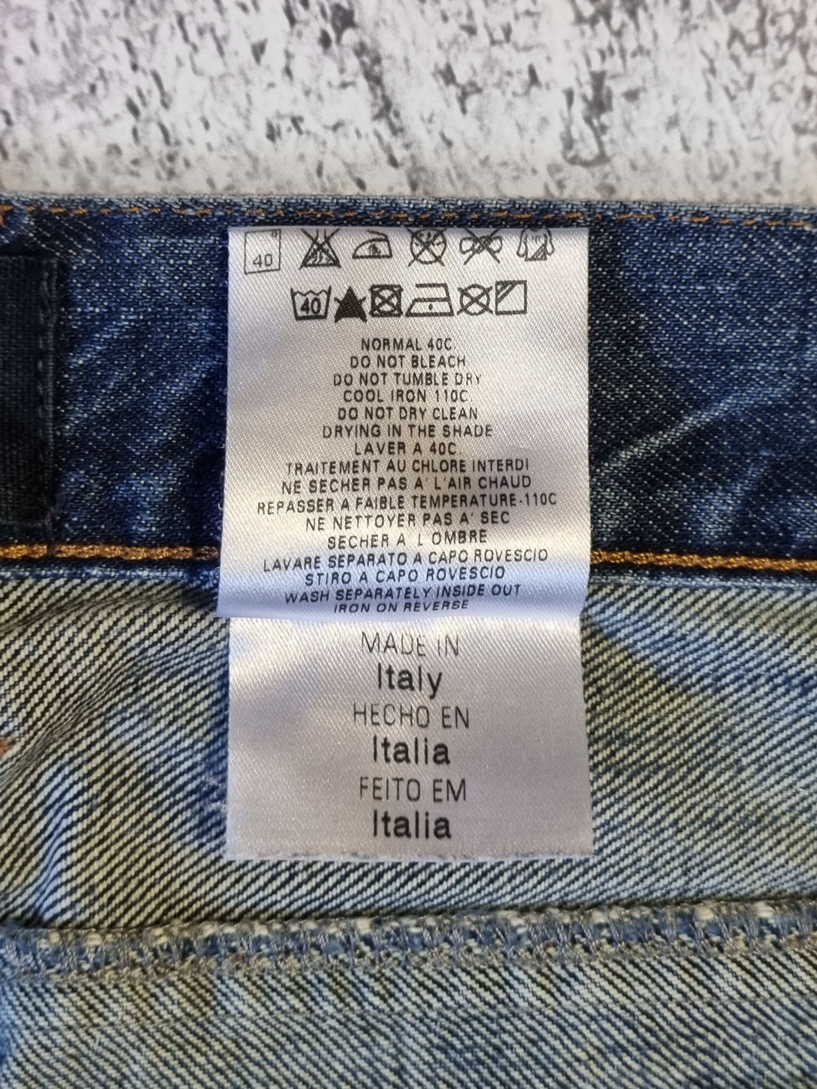 Moschino × Vintage Love Moschino Distressed Jeans Size US 32 / EU 48 - 15 Thumbnail