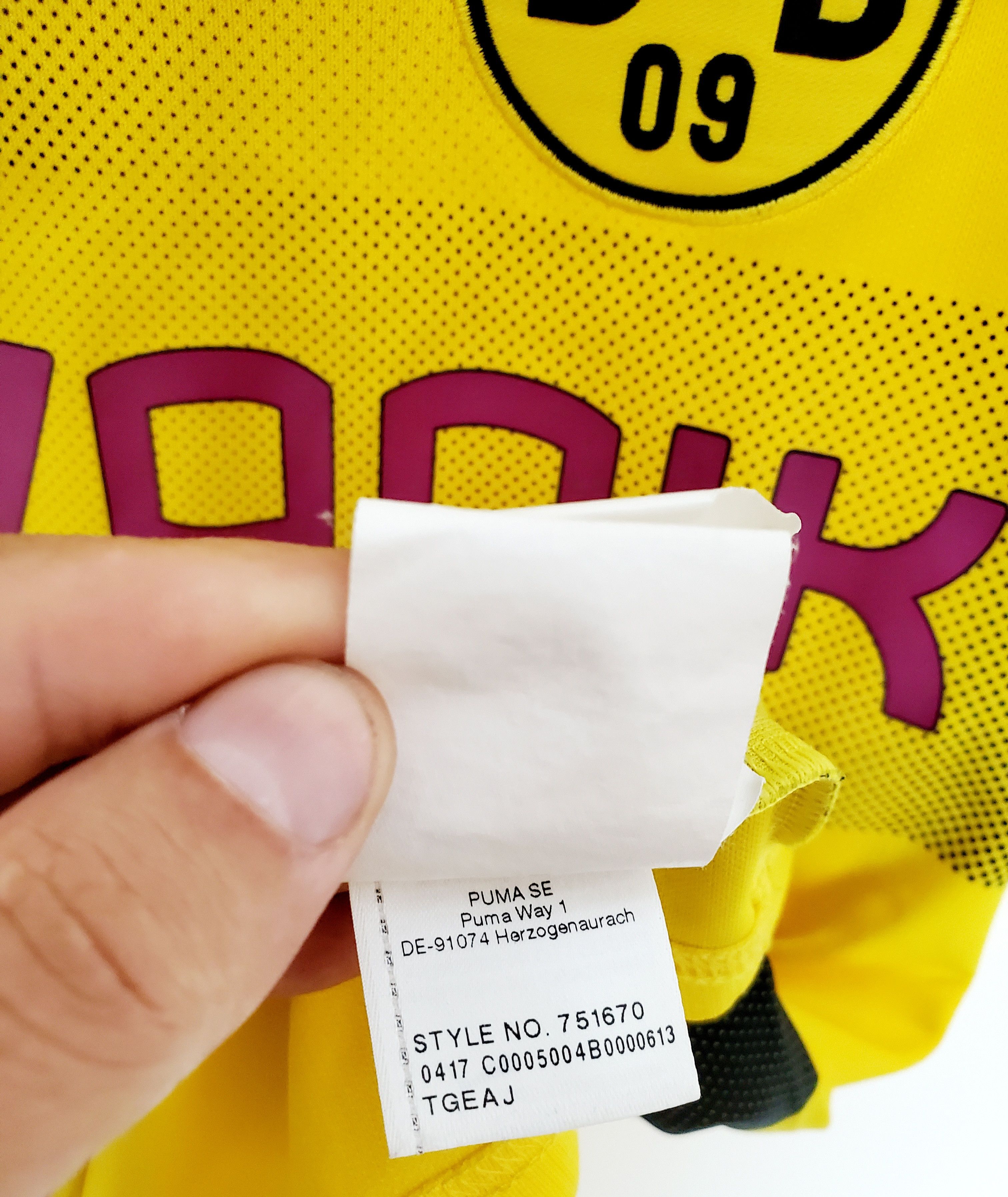 Puma BORUSSIA DORTMUND 2017/2018 puma jersey #13 Guerreiro S Size US S / EU 44-46 / 1 - 8 Thumbnail