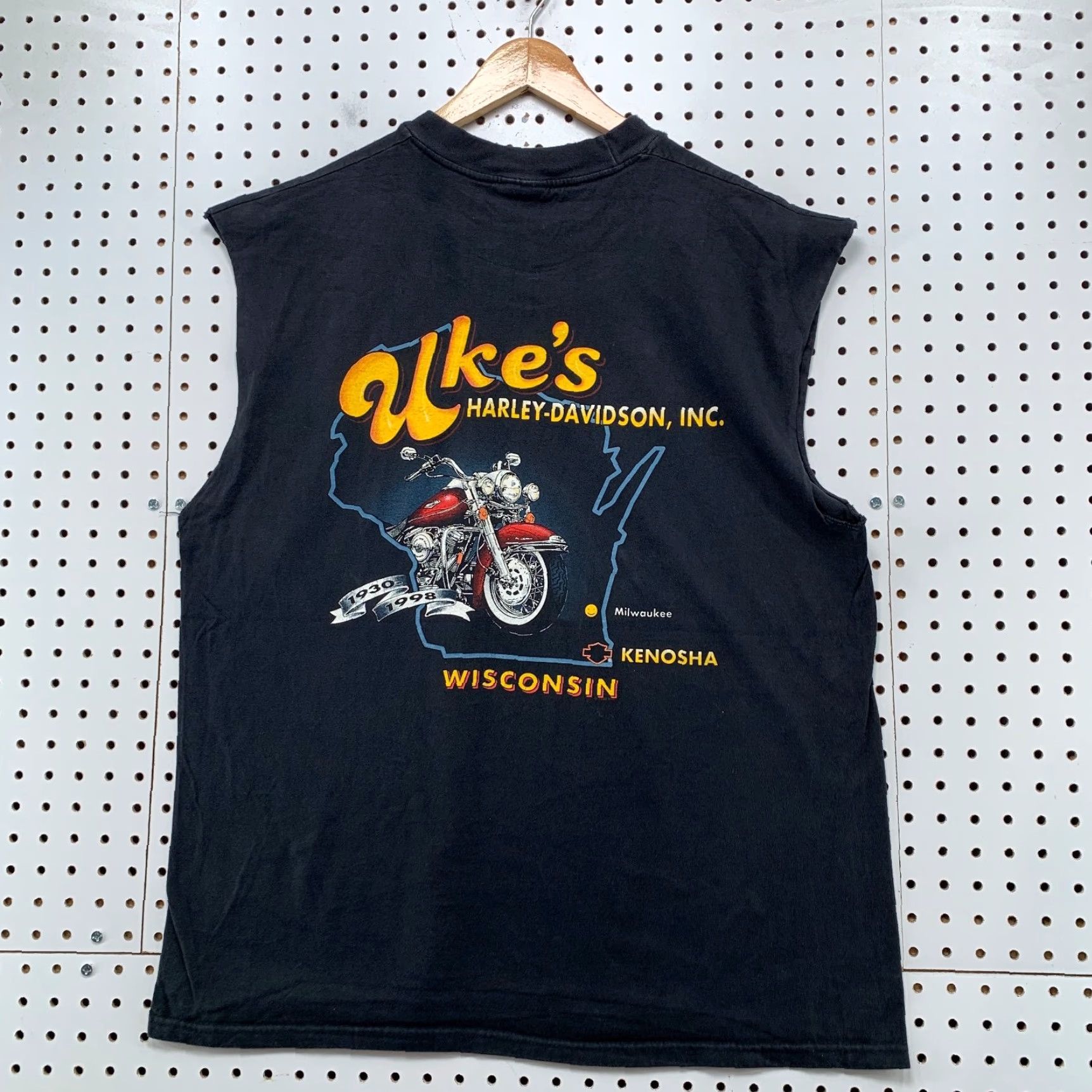 Harley Davidson VINTAGE Harley-Davidson 95th Anniversary Shirt Mens XL Black UKE Wisconsin USA Crew Neck Short Sleeve T-Shirt Motorcycle 1990s Mens Size US XL / EU 56 / 4 - 2 Thumbnail