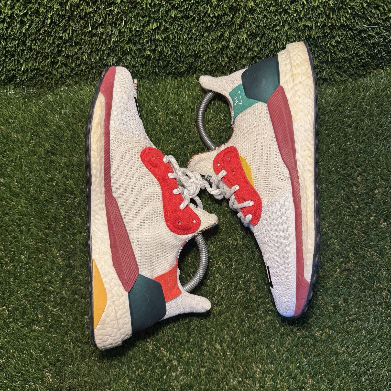 Adidas Size 7 - adidas Pharrell x Solar Hu Glide Cloud White W Size US 7 / IT 37 - 2 Thumbnail