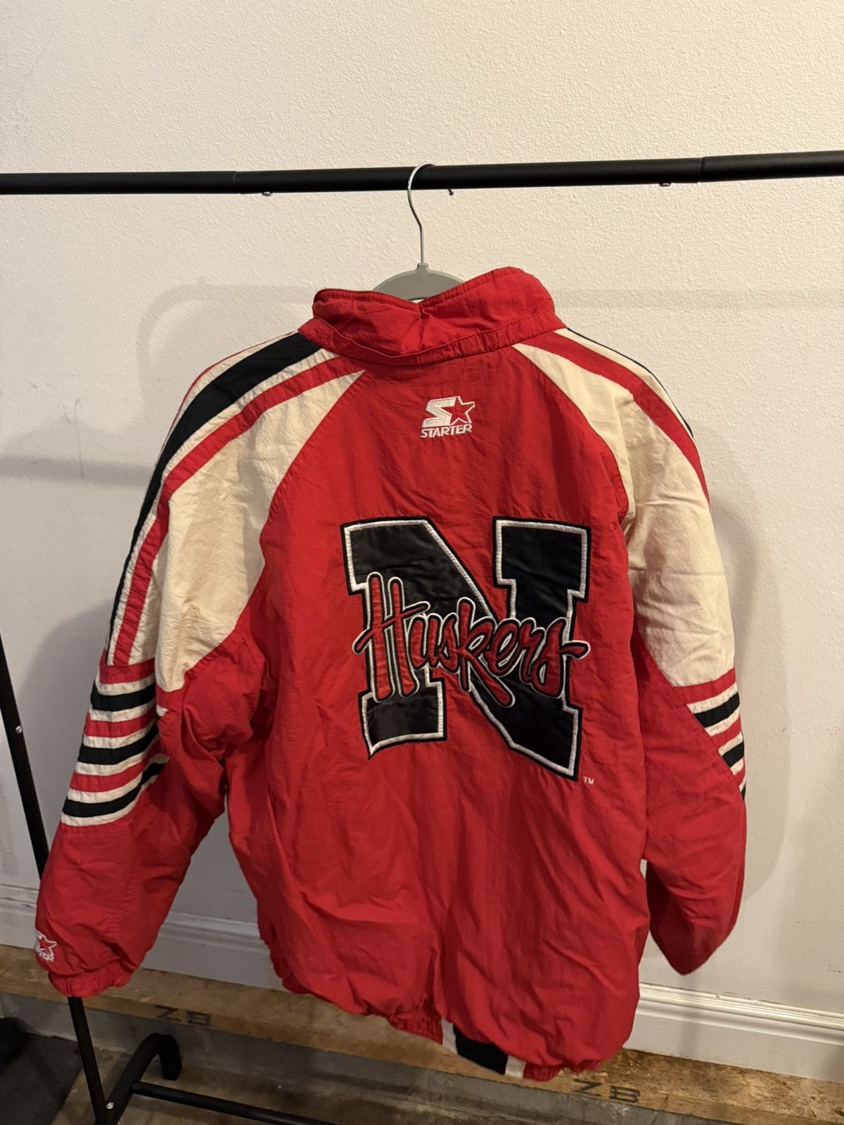 Starter × Vintage Vintage 90s Nebraska Huskers Starter Jacket Size US L / EU 52-54 / 3 - 2 Thumbnail
