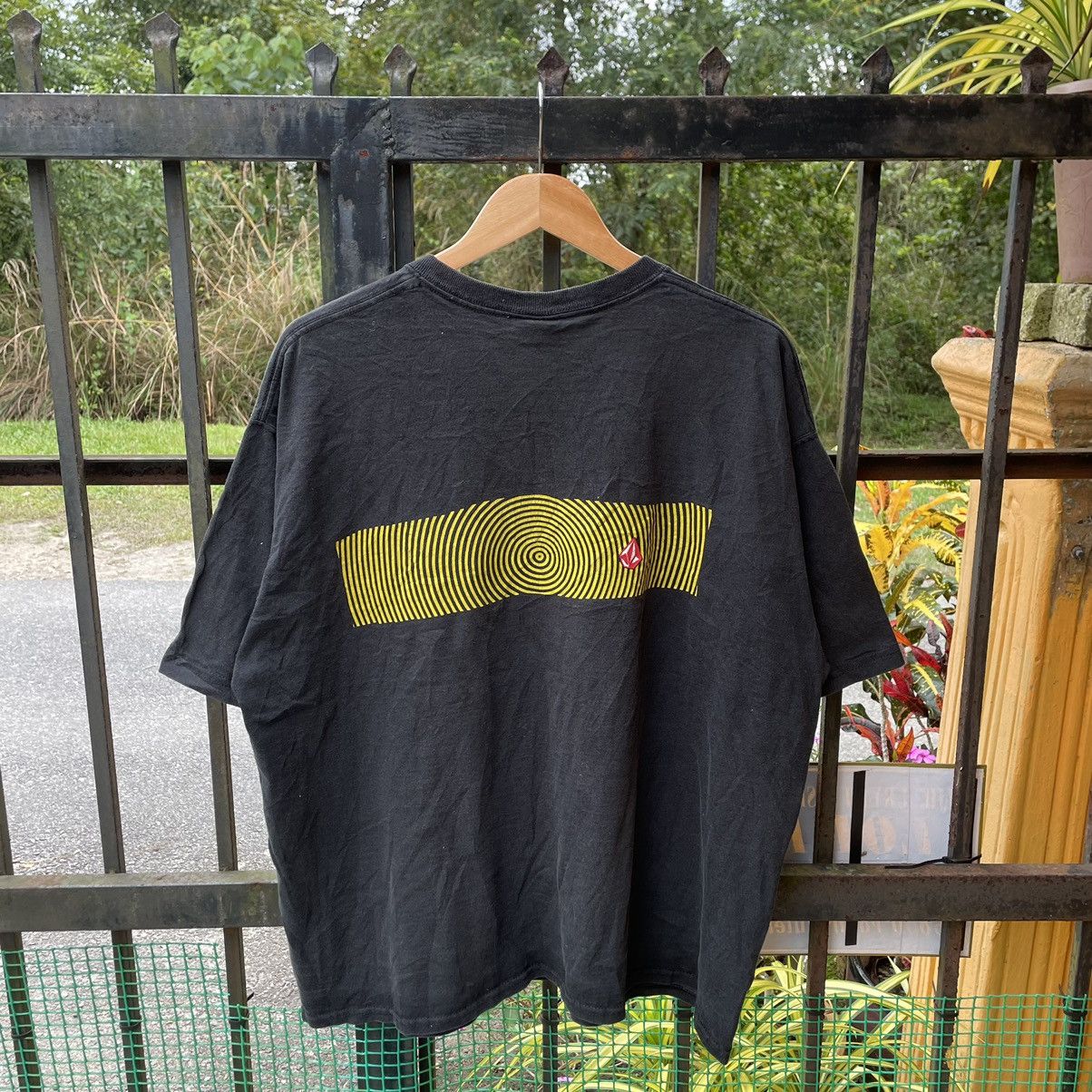 Vintage × Volcom 🔥Vintage 90s Volcom Double Print Skateboard Tee Size US XL / EU 56 / 4 - 2 Thumbnail