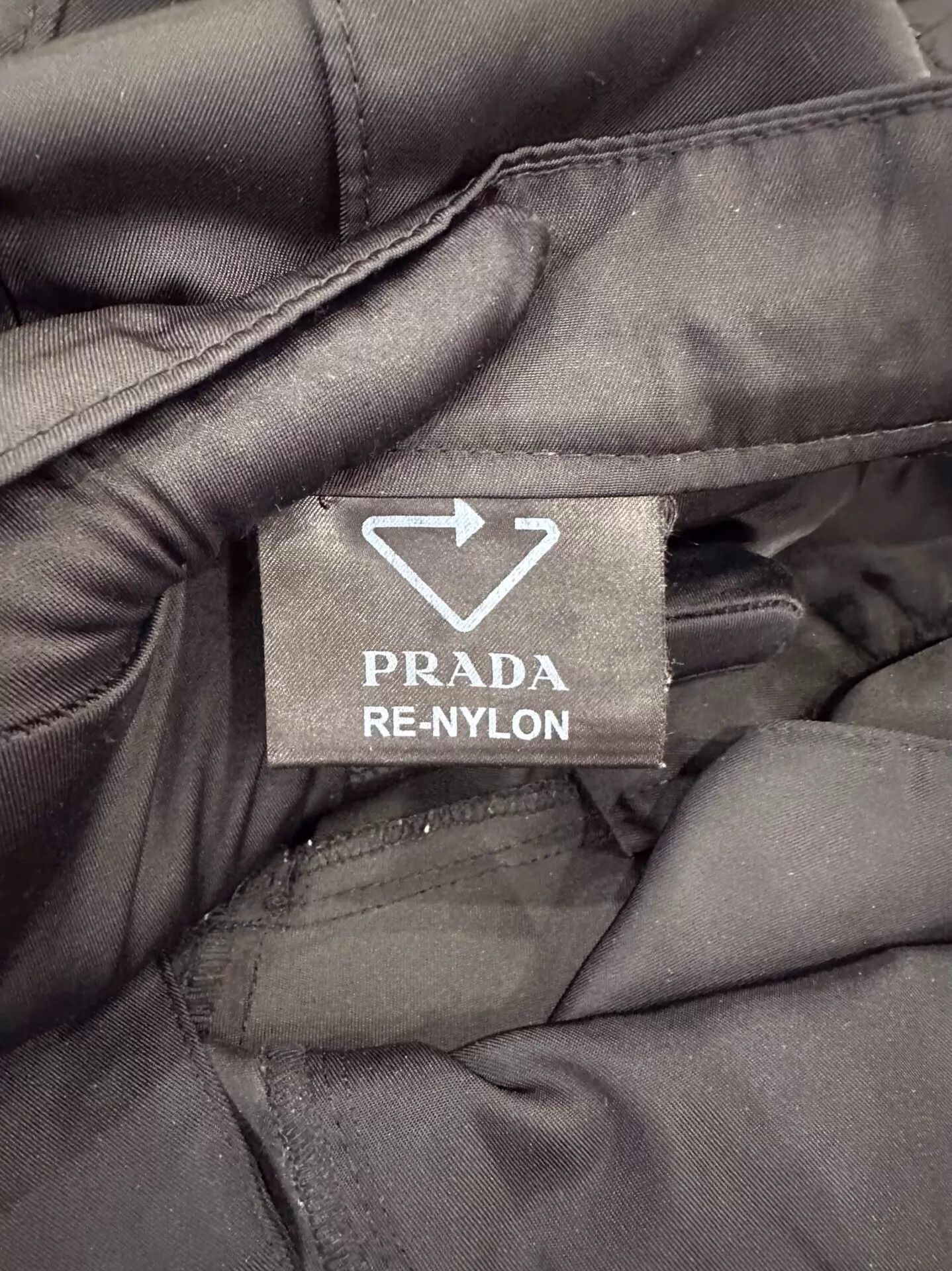 Prada Prada Men's Black Metal Triangle Logo Cargo Pants 48 Size US 32 / EU 48 - 5 Thumbnail
