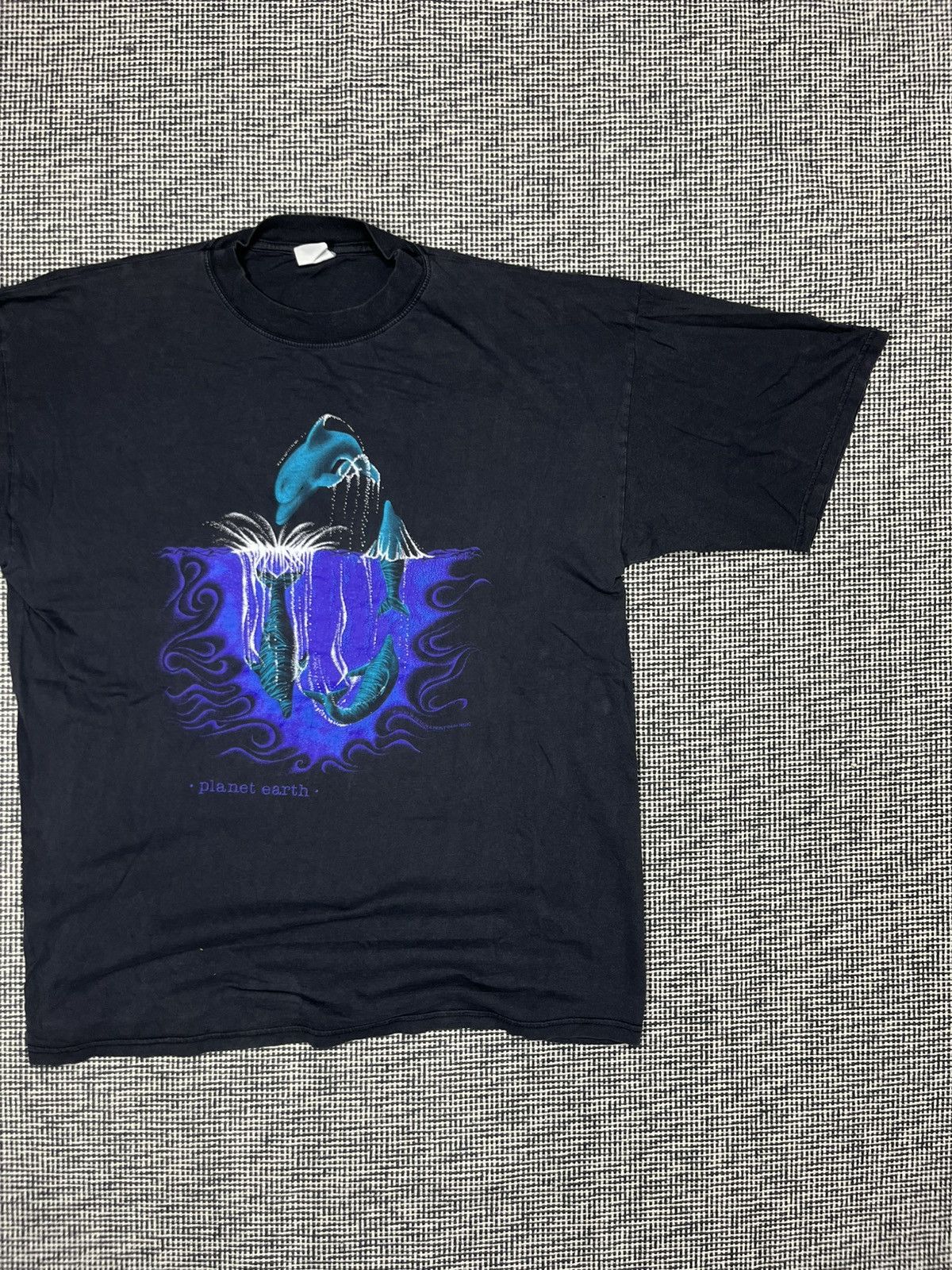 Vintage fader 90s oversized planet earth dolphin purple vaporwave t Size US XL / EU 56 / 4 - 1 Thumbnail