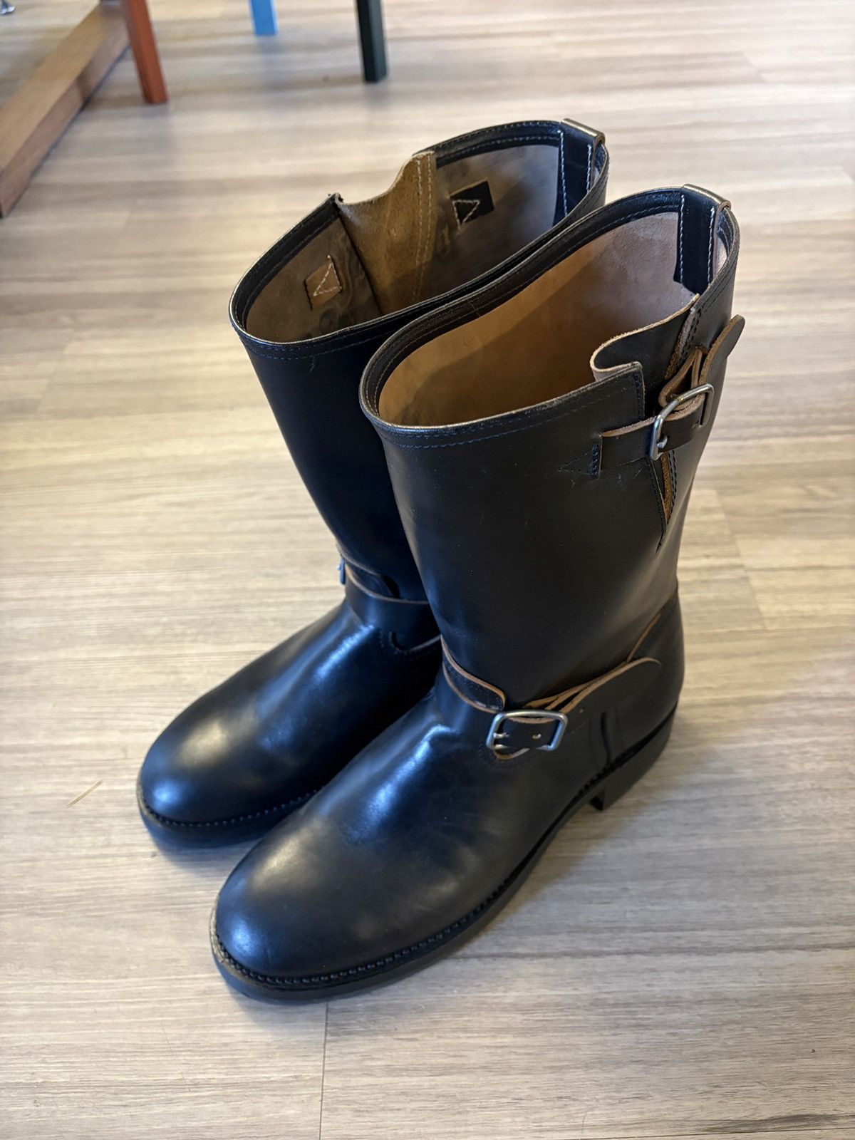 Black Sign Aviator Boots 11 inch
