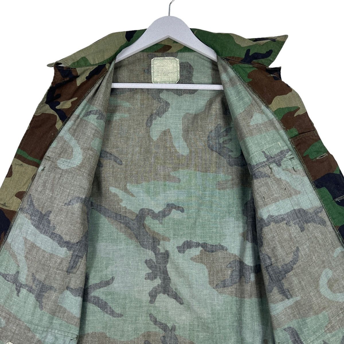 Vintage 🔥 VINTAGE US ARMY COMBAT WOODLAND CAMOUFLAGE JACKET Size US M / EU 48-50 / 2 - 13 Thumbnail