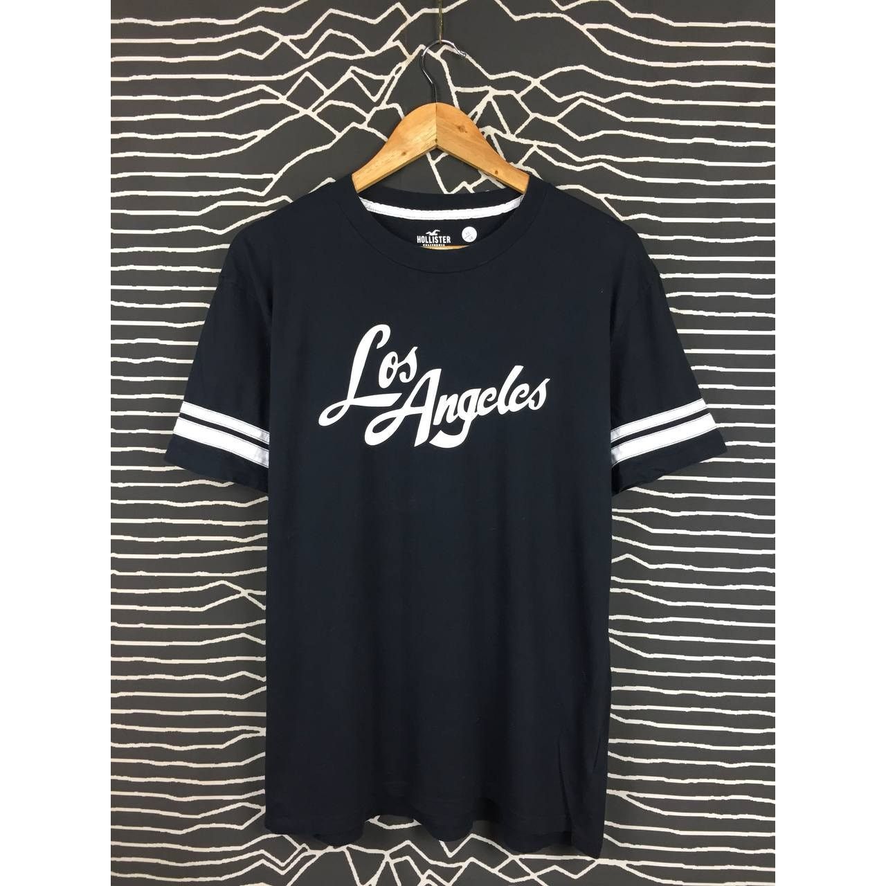Hollister Hollister California Relaxed Fit Los Angeles Spell Out Tee Size US M / EU 48-50 / 2 - 1 Thumbnail