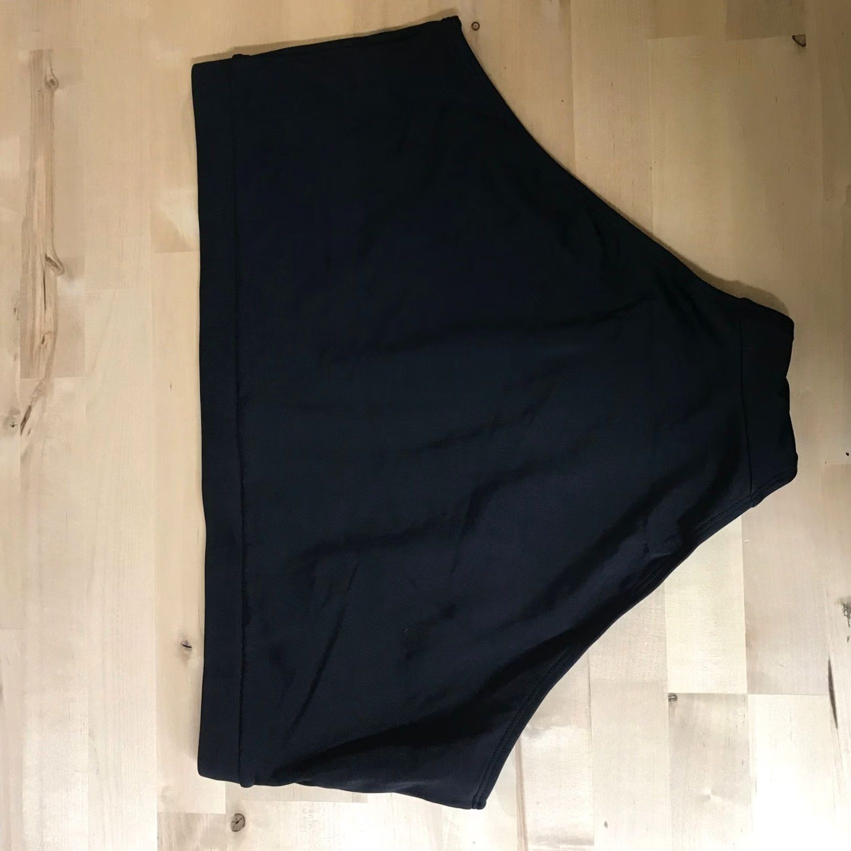 Boden Boden Black High Waisted Bikini Bottoms Full Coverage Swim S0165 US 16-18 UK 20 - Minimalist Size 32" / US 10 / IT 46 - 3 Thumbnail